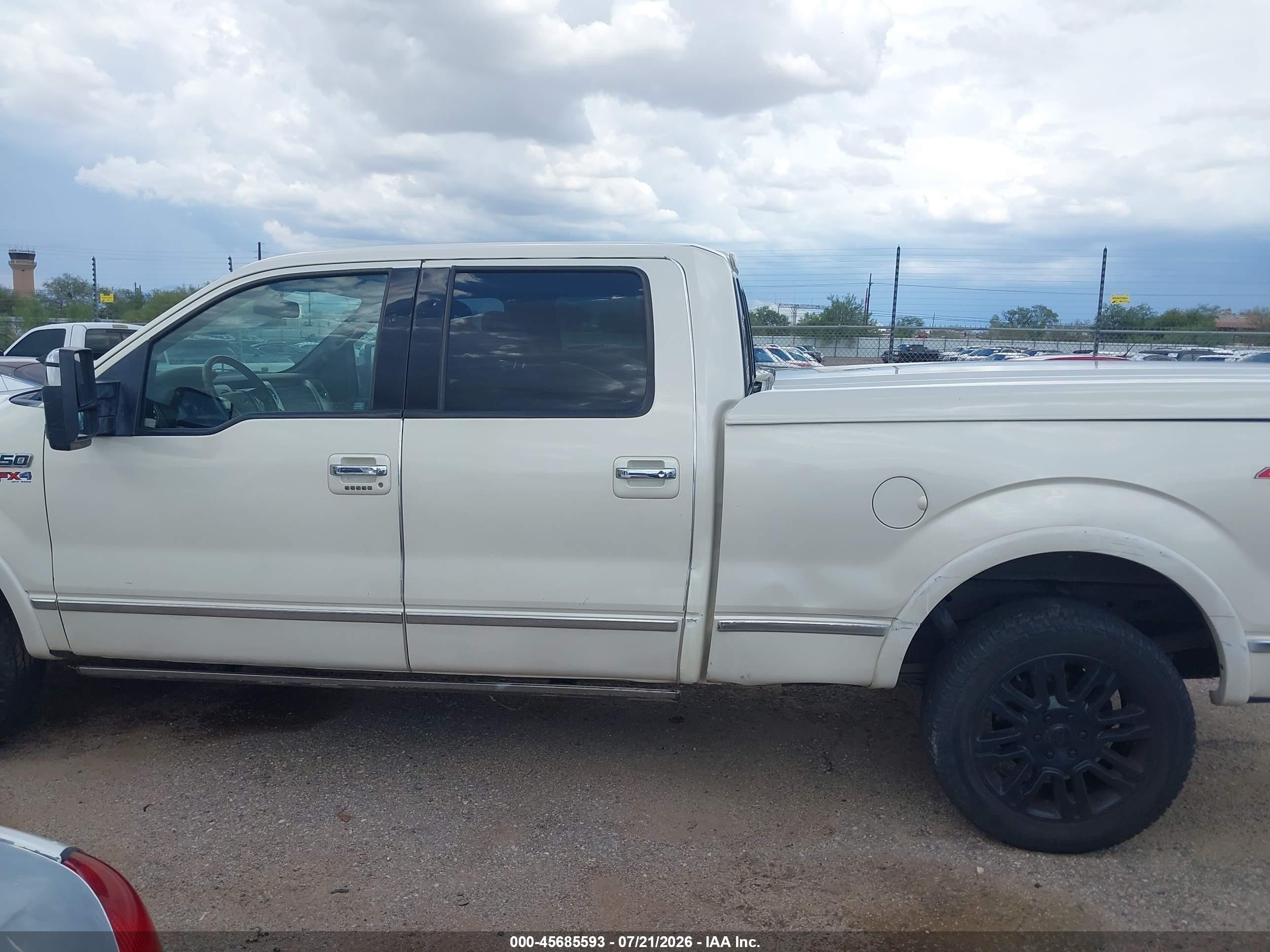 2009 Ford F-150 Platinum Cream vin: 1FTPW14V99FA60653