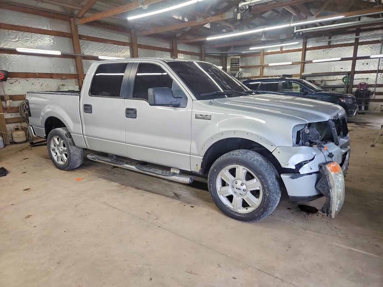 2008 Ford F150 Supercrew Серебряный vin: 1FTPW14VX8FA97032
