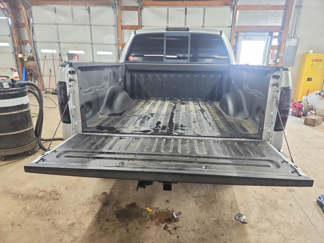2008 Ford F150 Supercrew Серебряный vin: 1FTPW14VX8FA97032