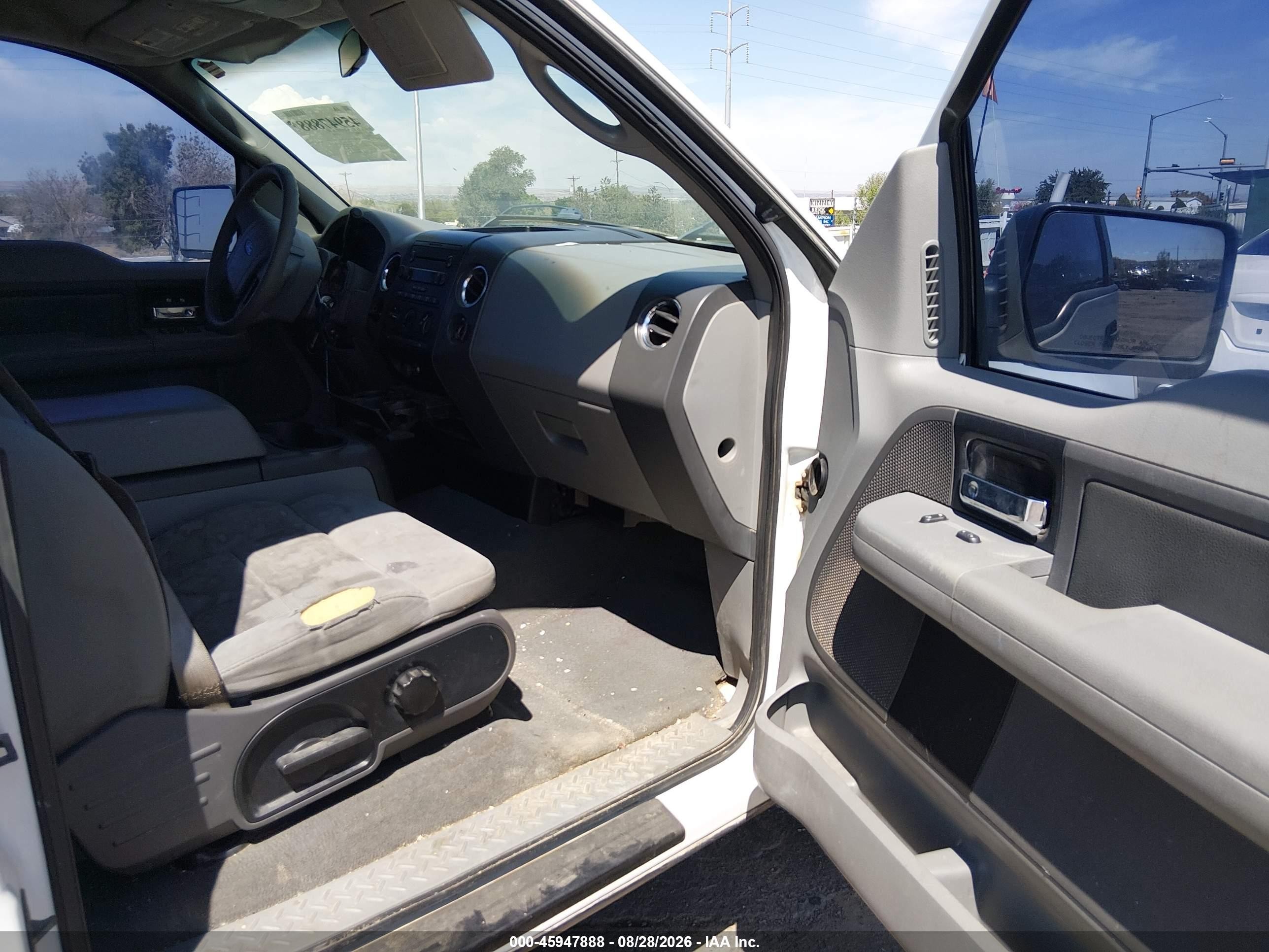 2004 Ford F-150 Xlt White vin: 1FTPX02514KD30839