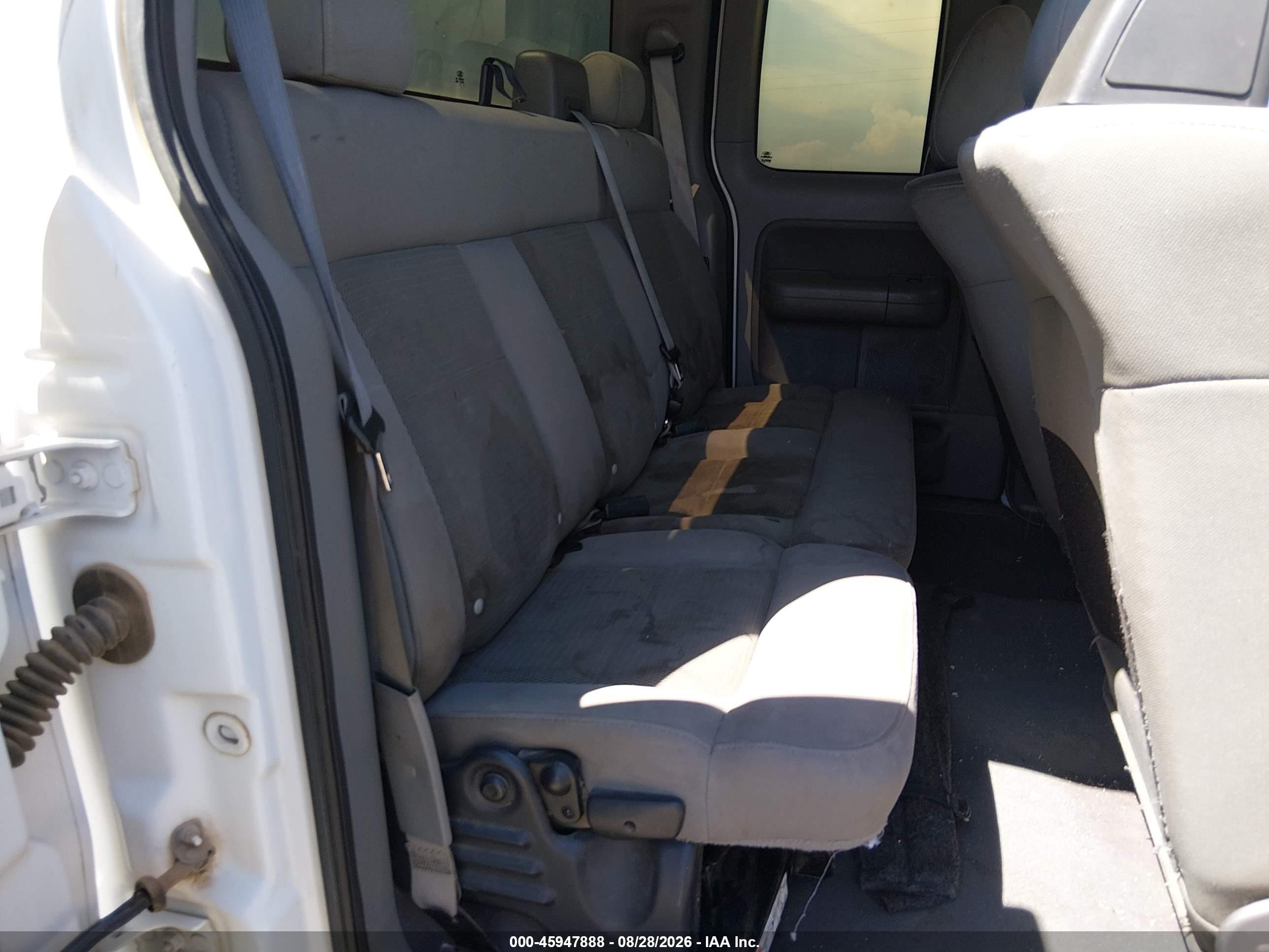 2004 Ford F-150 Xlt White vin: 1FTPX02514KD30839