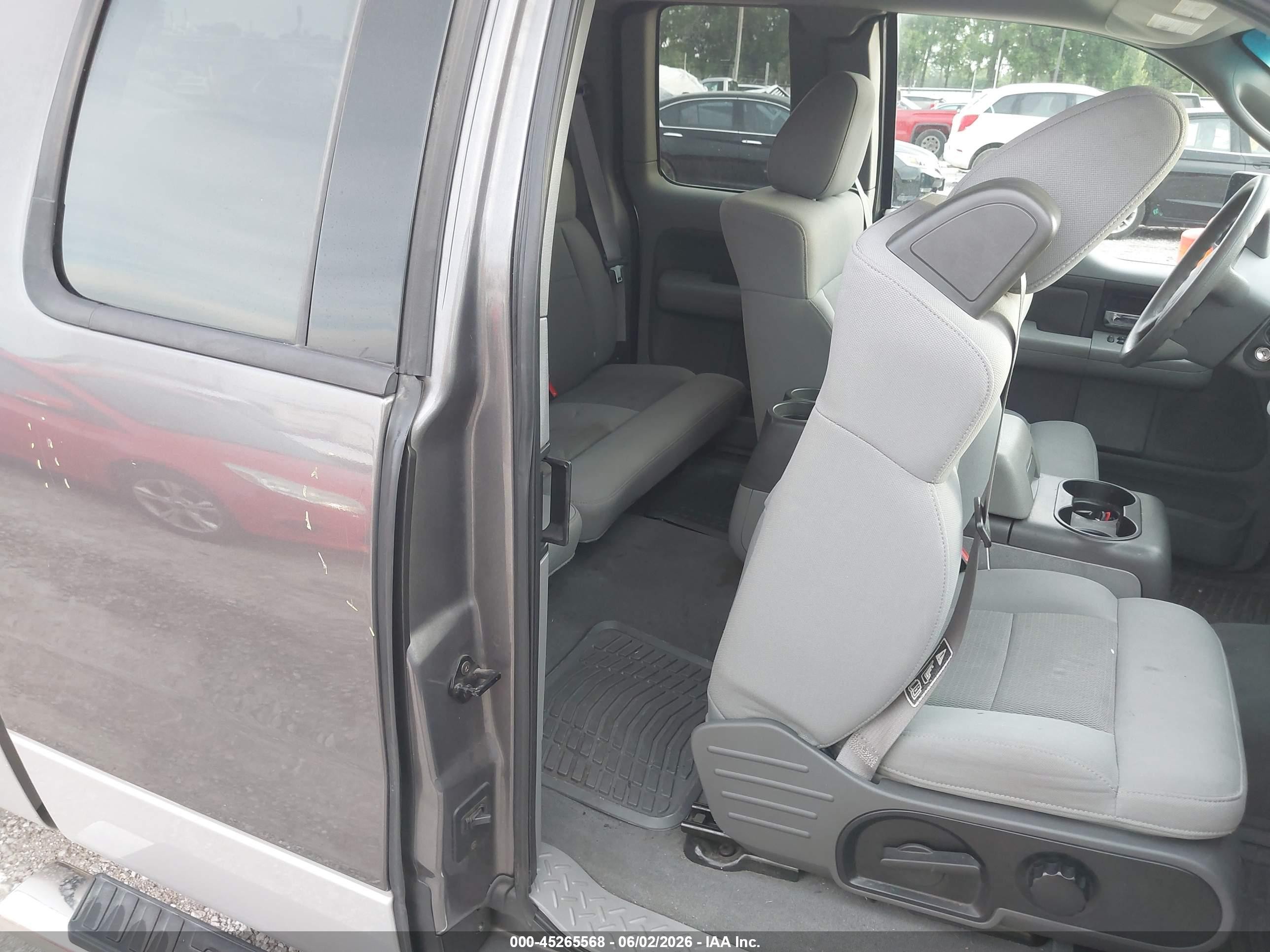 2004 Ford F-150 Xlt Gray vin: 1FTPX02554KB82405