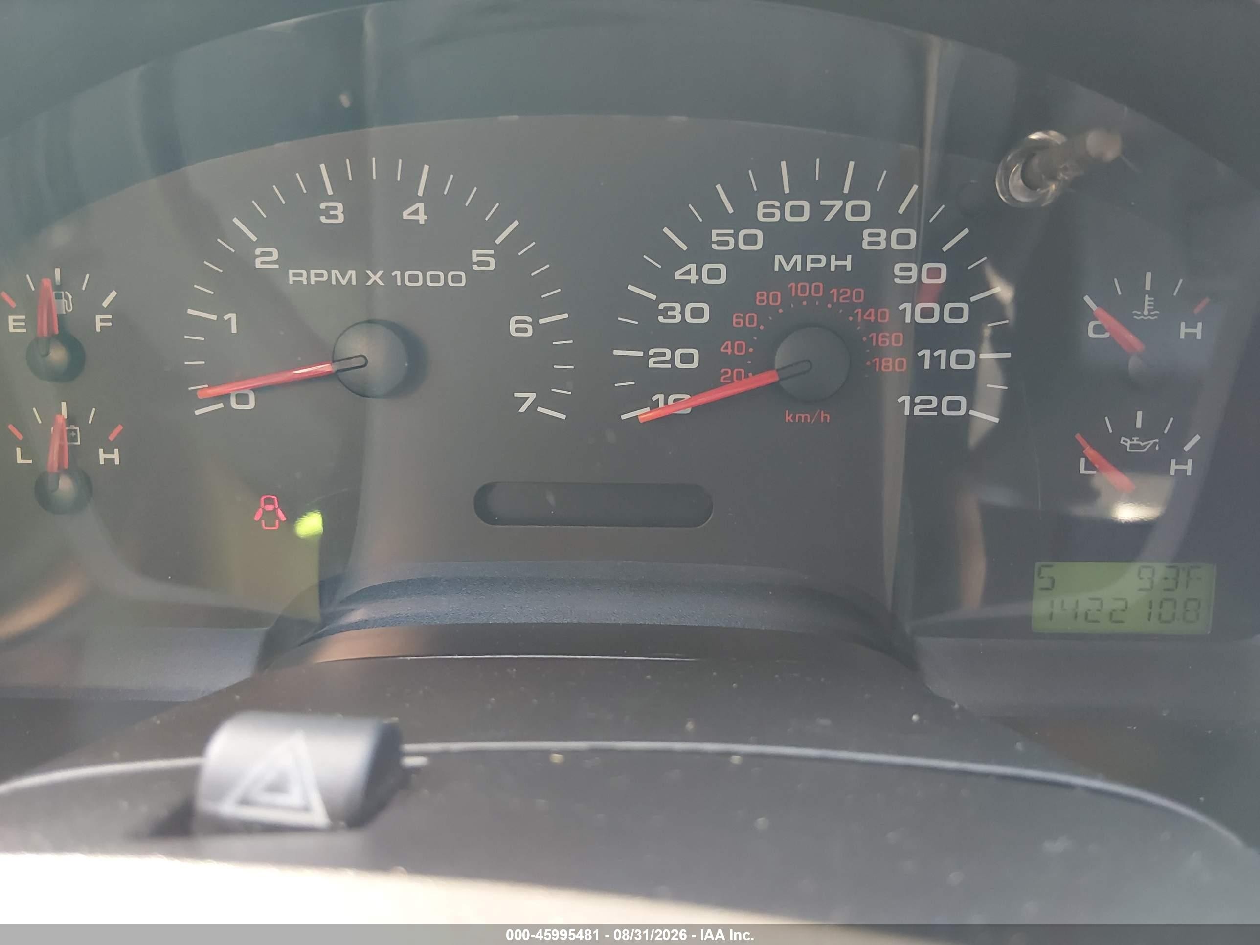2005 Ford F-150 Xlt Silver vin: 1FTPX025X5KE61317
