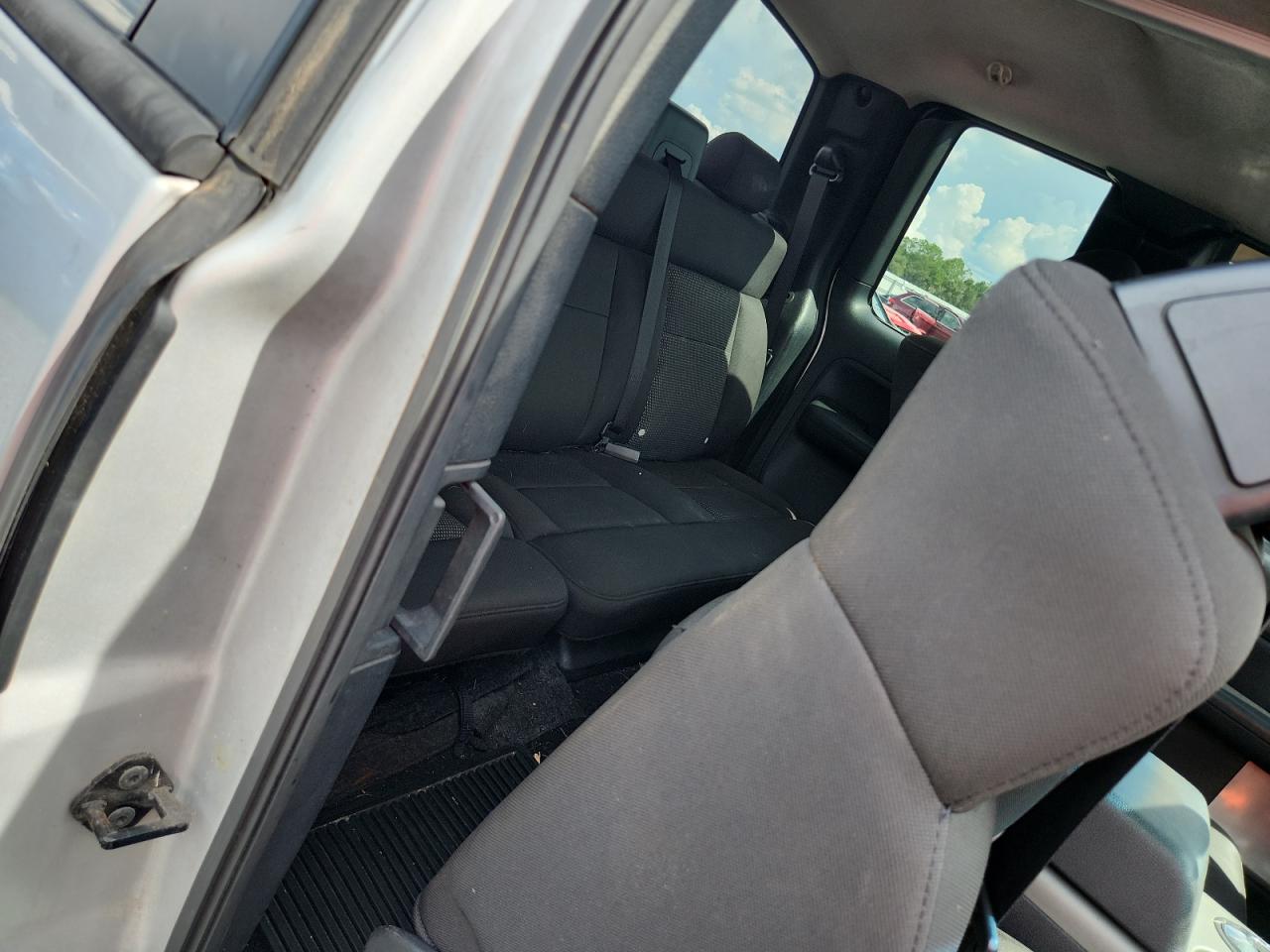 2005 Ford F150 Серебряный vin: 1FTPX04515KC75498