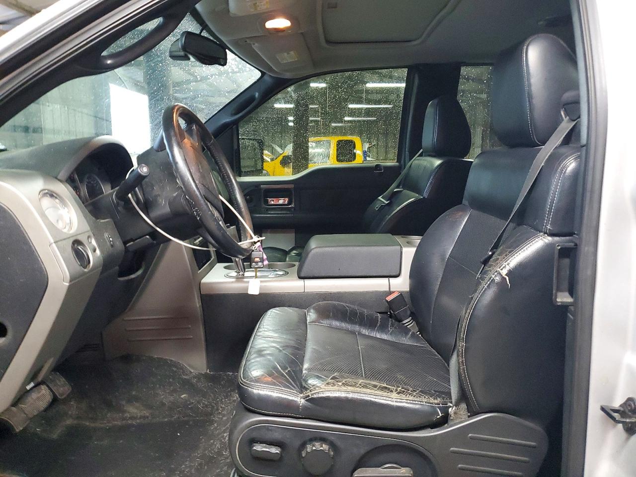 2004 Ford F150 Silver vin: 1FTPX04524KB75957