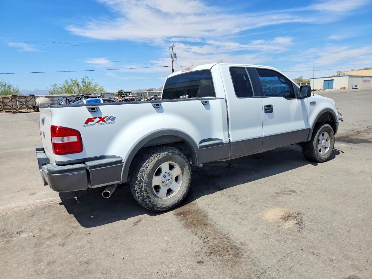 2005 Ford F150 Белый vin: 1FTPX04535KB72499