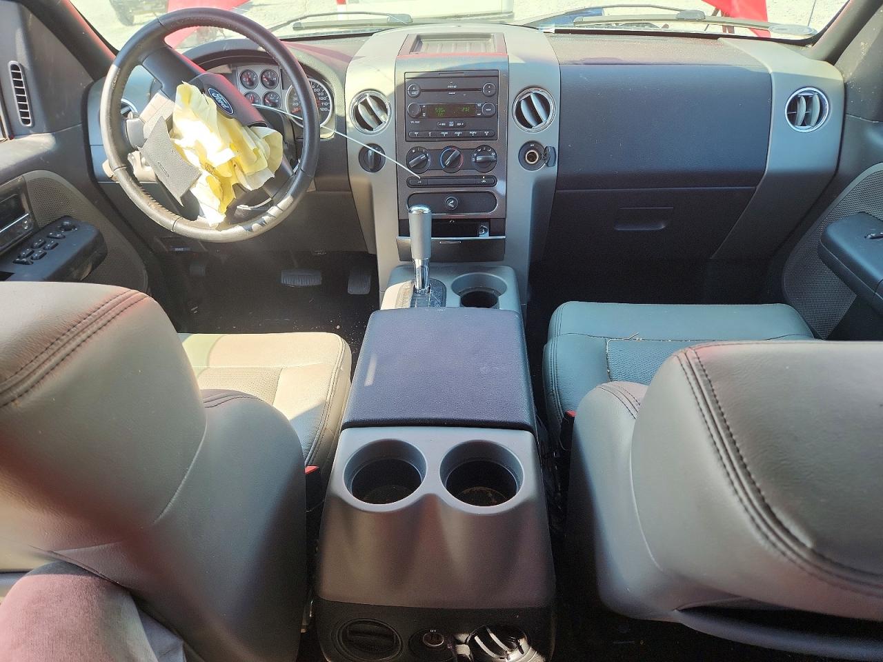 2007 Ford F150 Red vin: 1FTPX04537KA72275