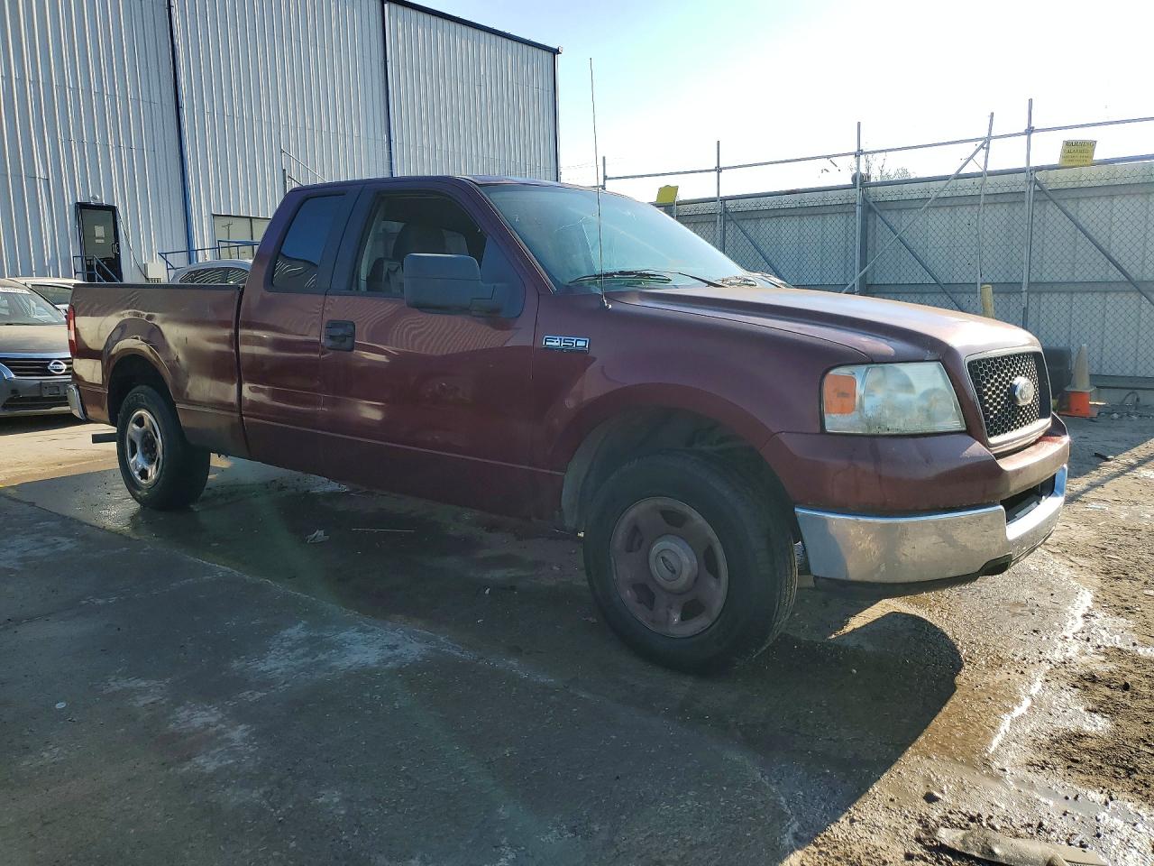 2005 Ford F150 Burgundy vin: 1FTPX12515NB92578
