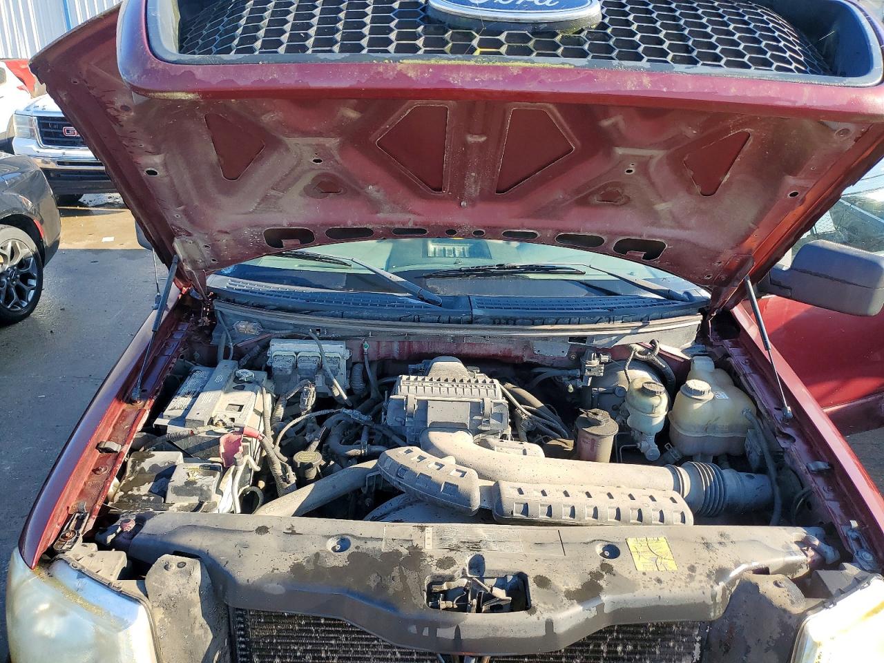2005 Ford F150 Burgundy vin: 1FTPX12515NB92578