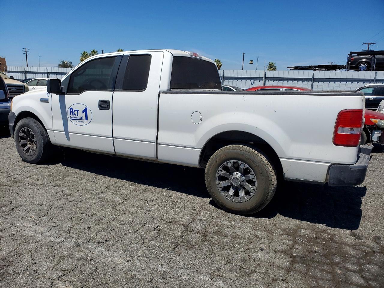 2006 Ford F150 Белый vin: 1FTPX12516KD86725