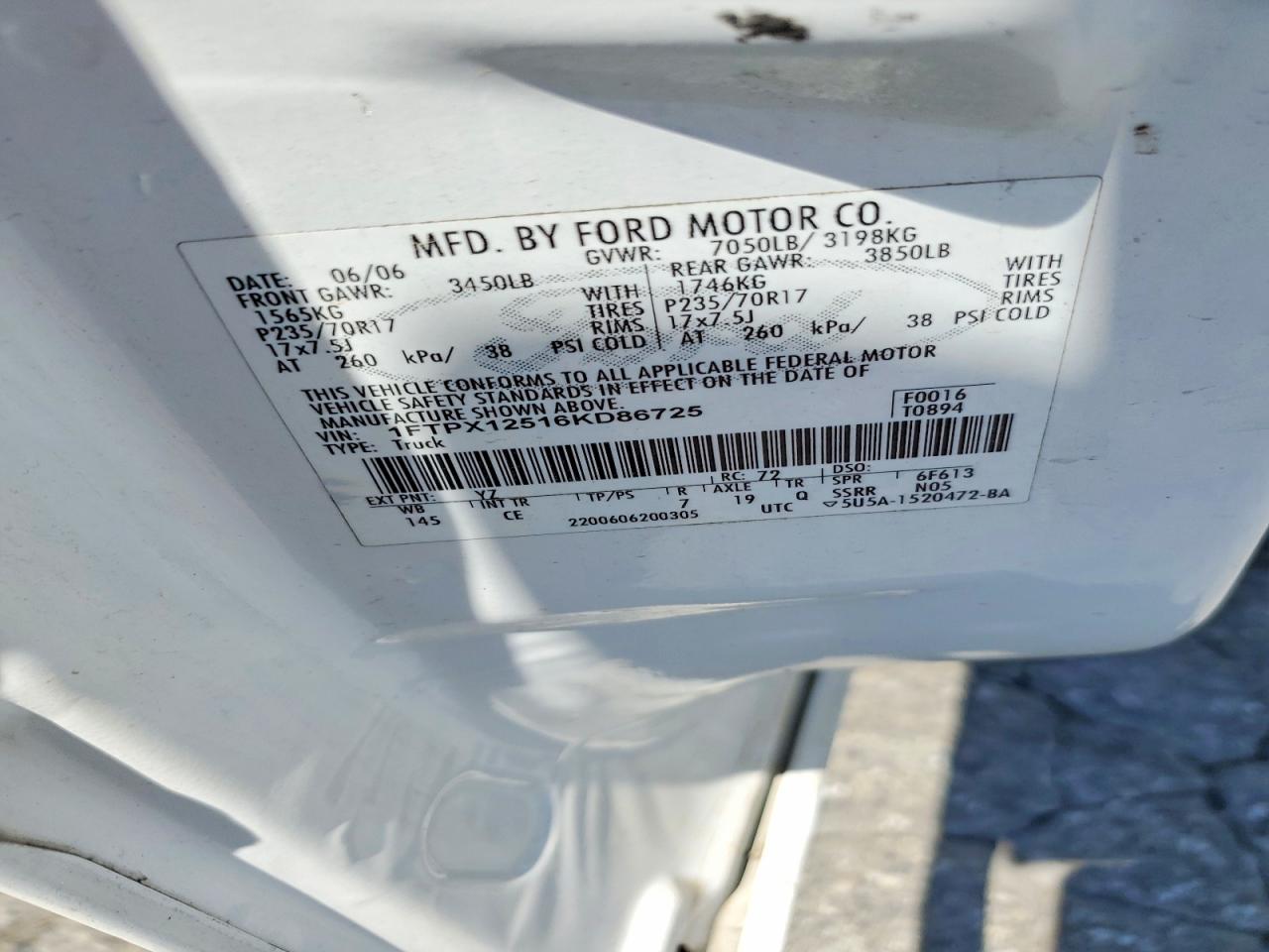 2006 Ford F150 Белый vin: 1FTPX12516KD86725