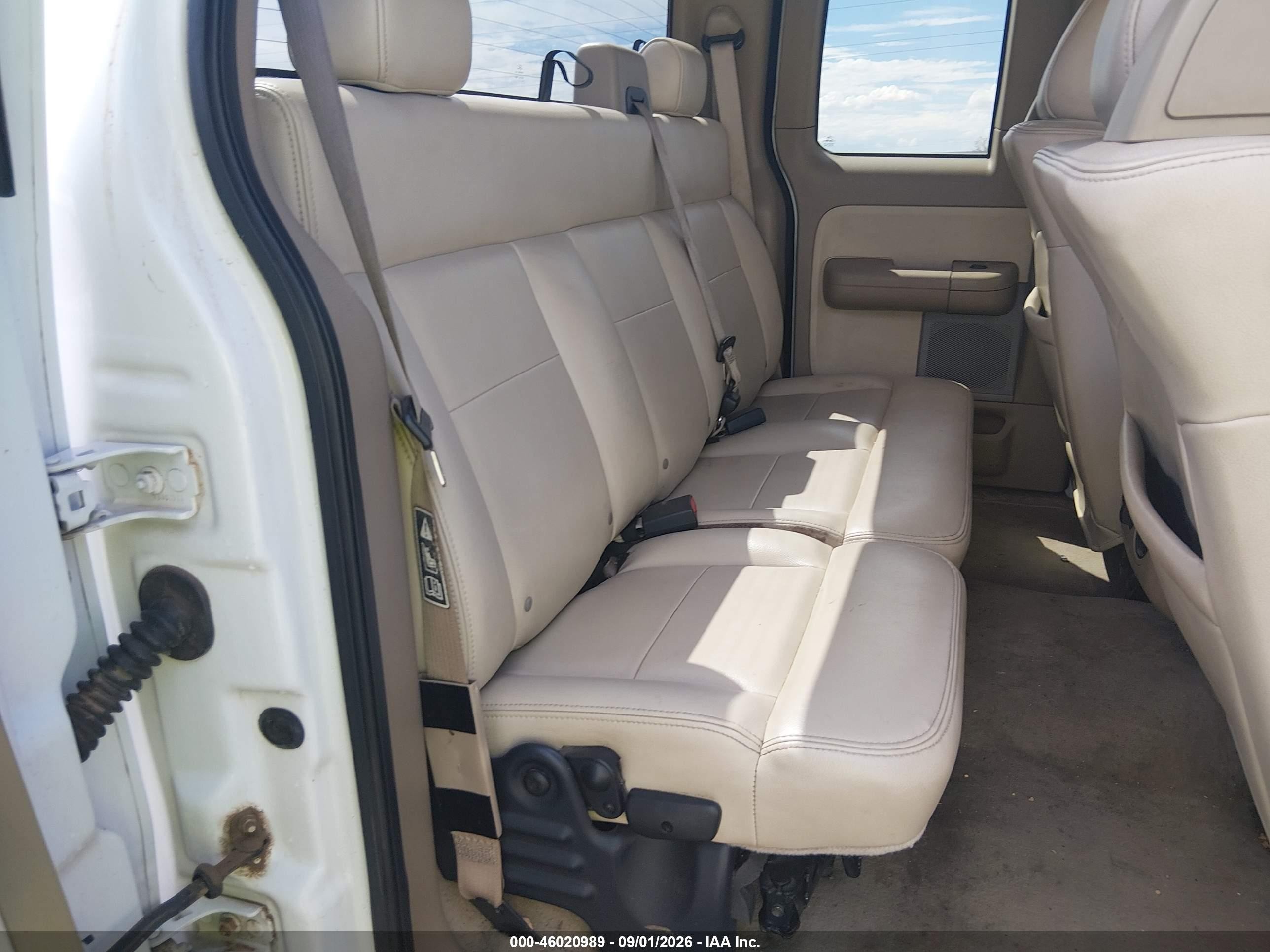 2004 Ford F-150 Lariat/xl/xlt Белый vin: 1FTPX12524NA42350