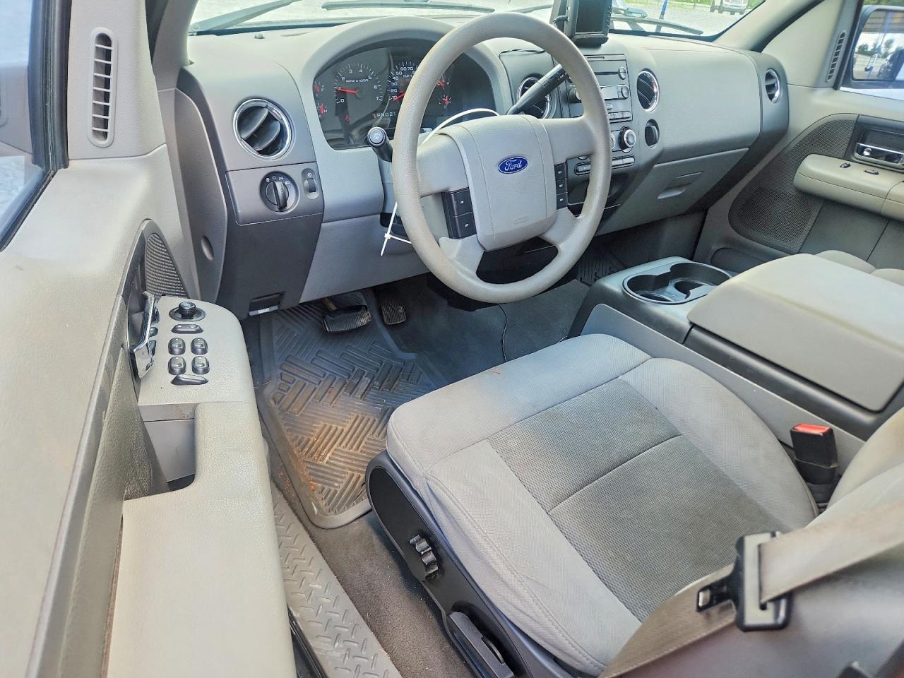 2004 Ford F150 Black vin: 1FTPX12524NA83710