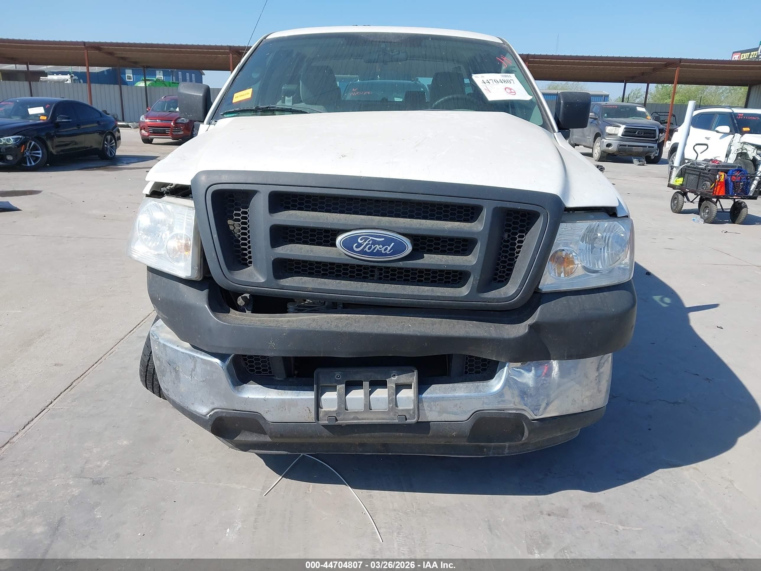 2005 Ford F-150 Lariat/xl/xlt White vin: 1FTPX12525FB11386