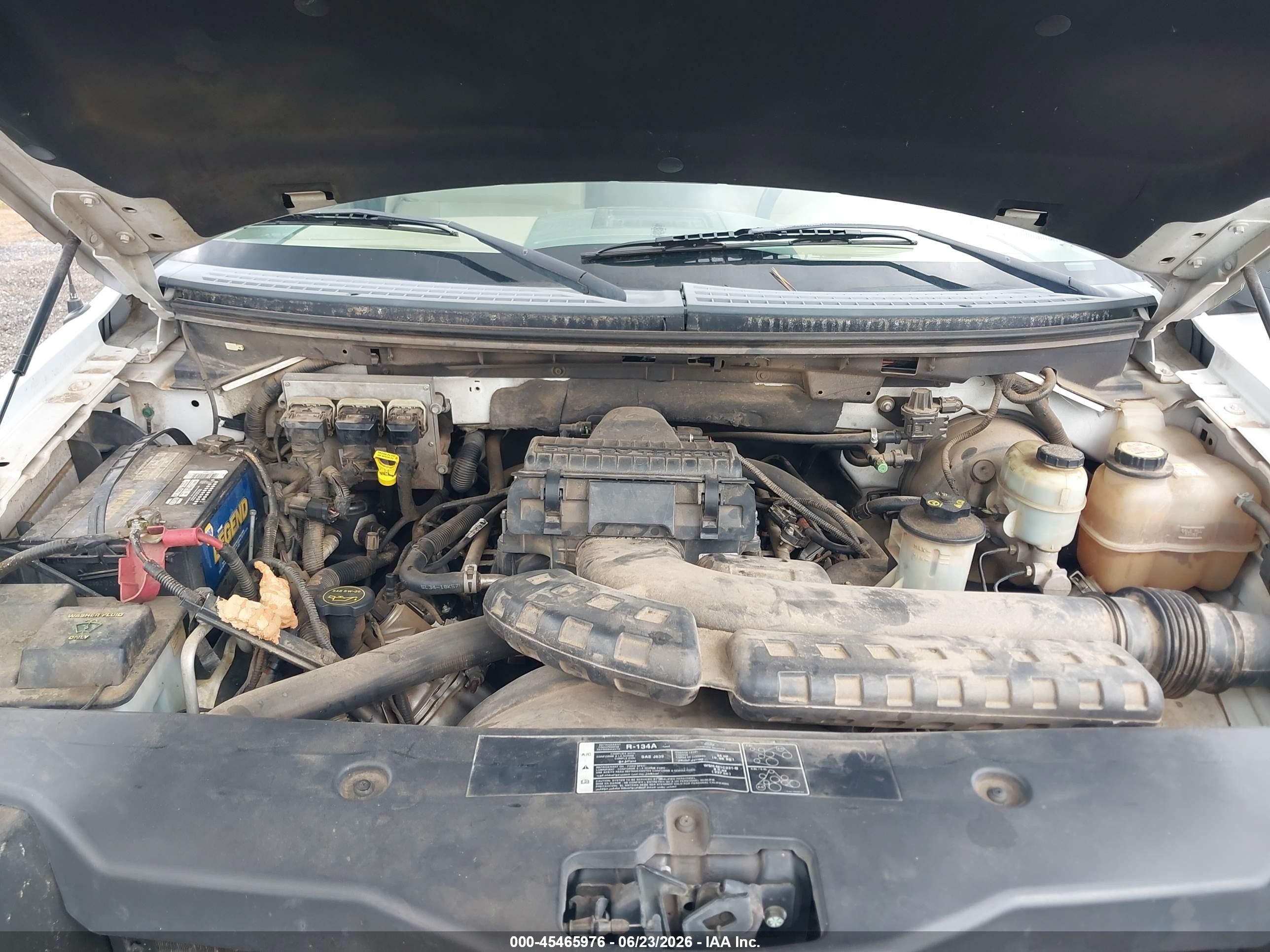 2005 Ford F-150 Lariat/xl/xlt White vin: 1FTPX12525NA30989