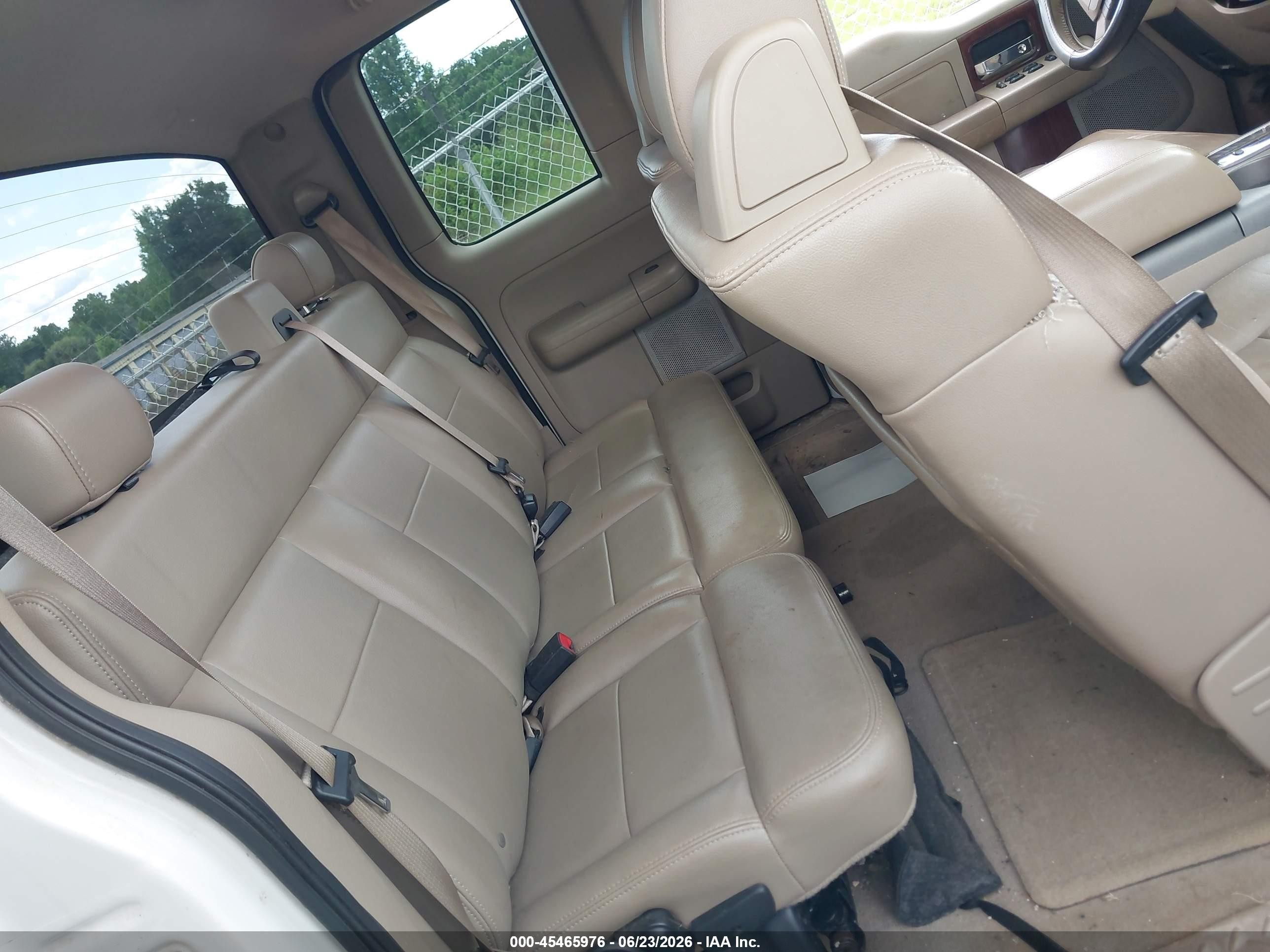 2005 Ford F-150 Lariat/xl/xlt White vin: 1FTPX12525NA30989