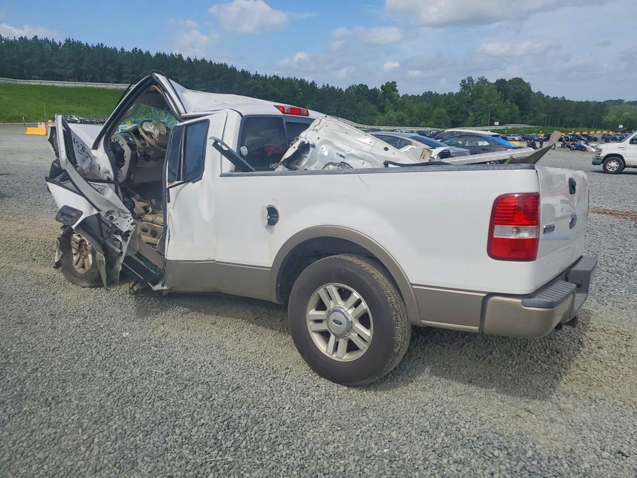 2004 Ford F150 Lariat White vin: 1FTPX12534NB01597