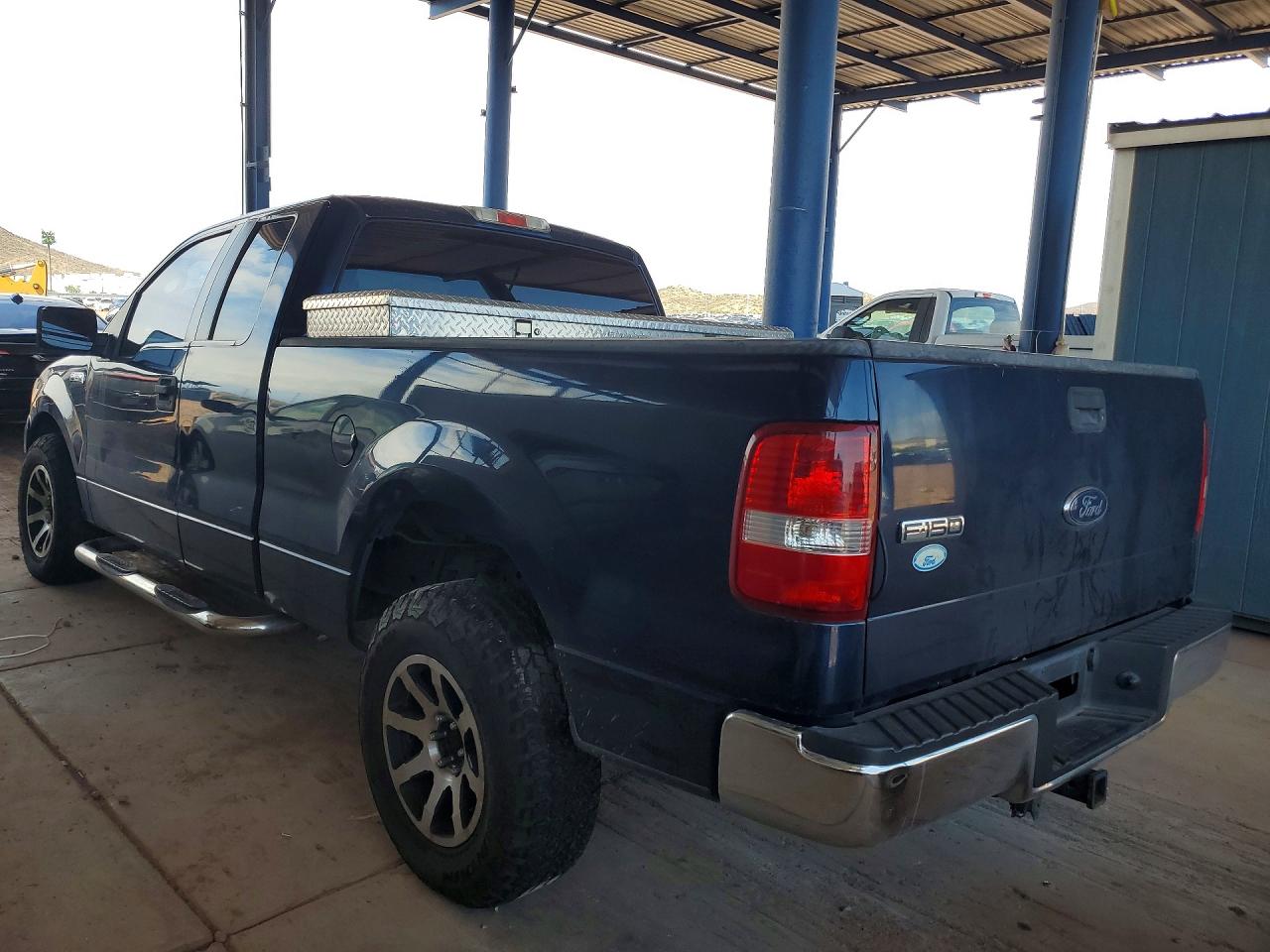 2005 Ford F150 Blue vin: 1FTPX12535FA67026