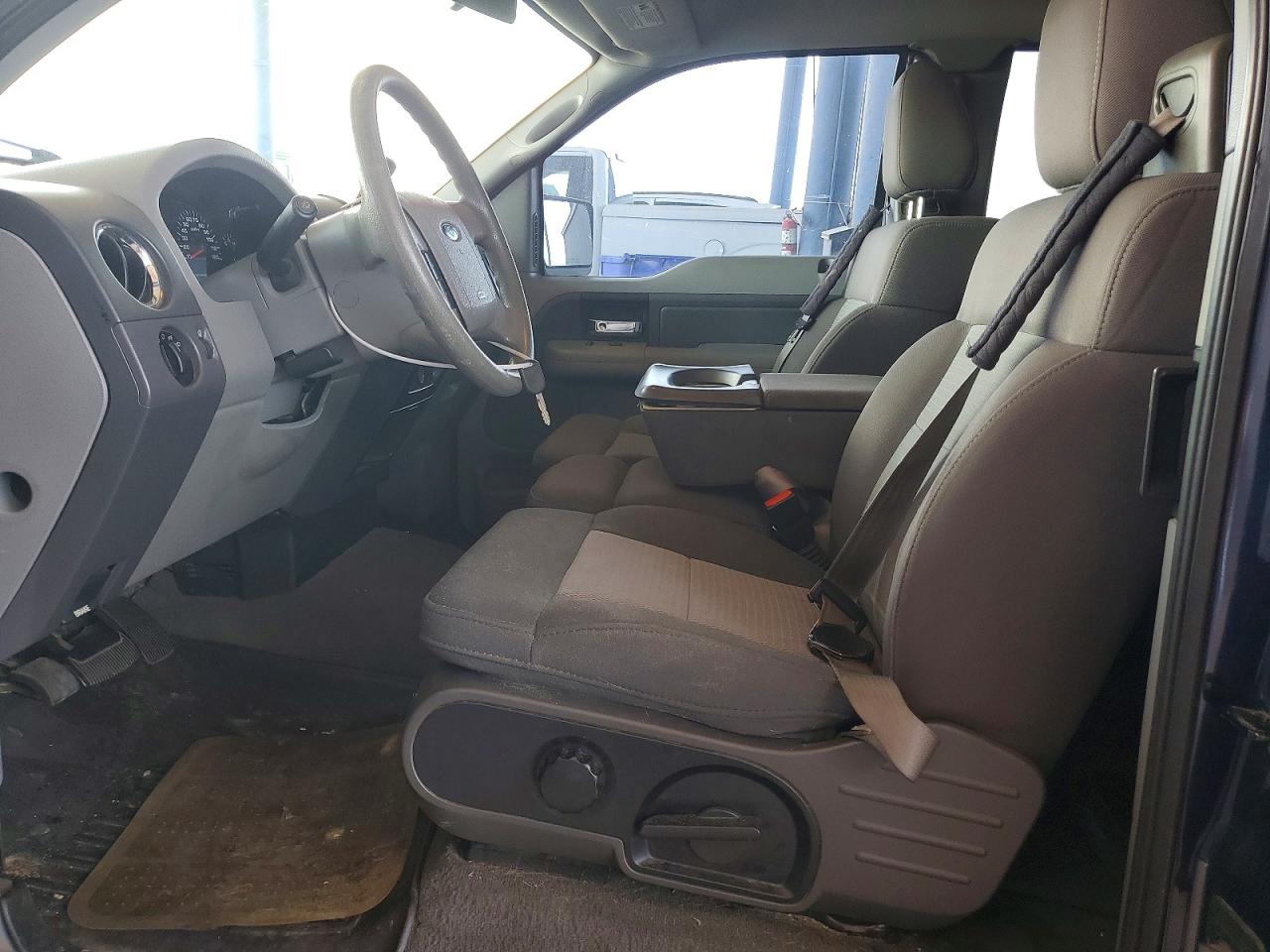 2005 Ford F150 Blue vin: 1FTPX12535FA67026