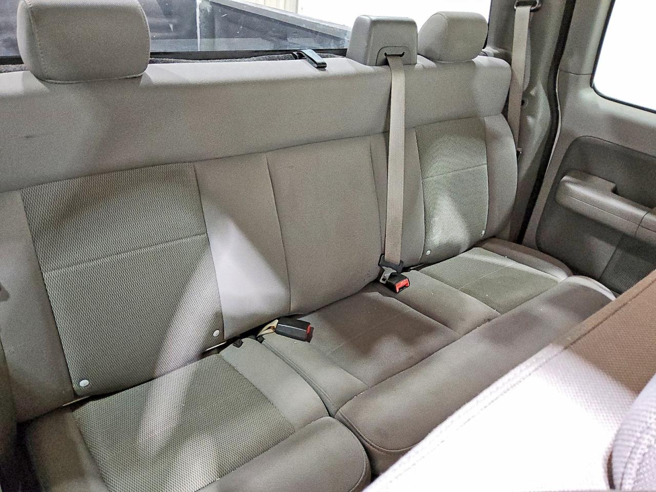 2006 Ford F150 Белый vin: 1FTPX12536FA39387