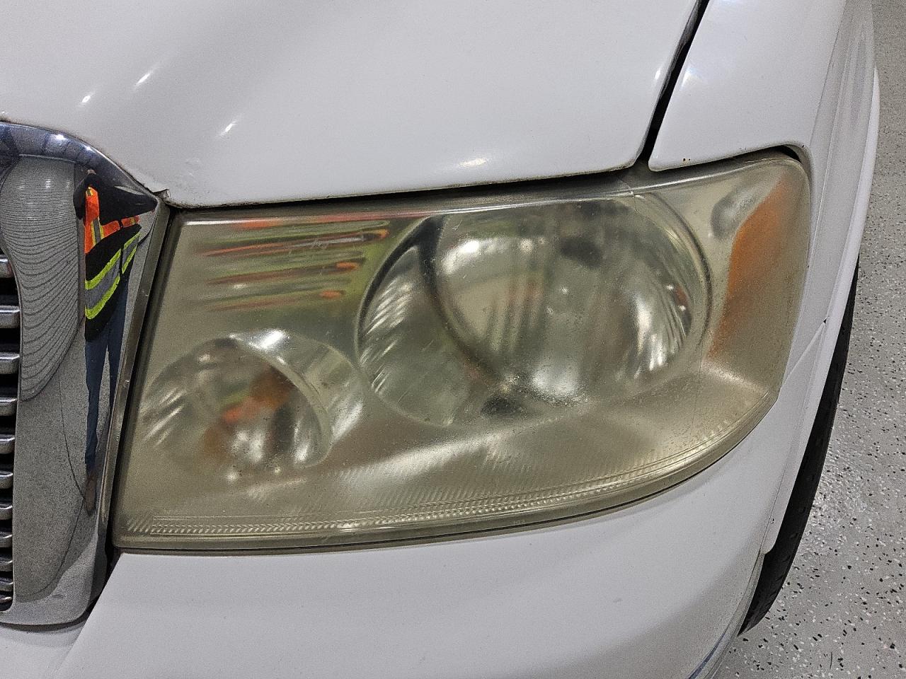 2006 Ford F150 Белый vin: 1FTPX12536FA39387 Damage: Left Head Lamp, Faded, Repair Required
