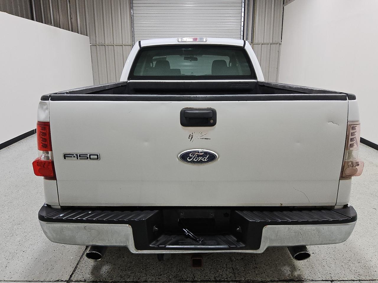 2006 Ford F150 Белый vin: 1FTPX12536FA39387 Damage: Tailgate Handle, Inoperable, Repair Required