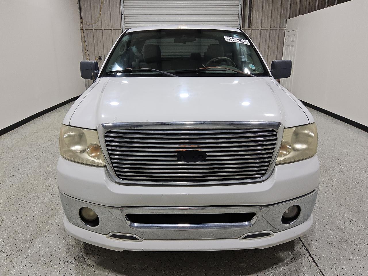2006 Ford F150 Белый vin: 1FTPX12536FA39387 Damage: Dome Light, Inoperable, Repair Required