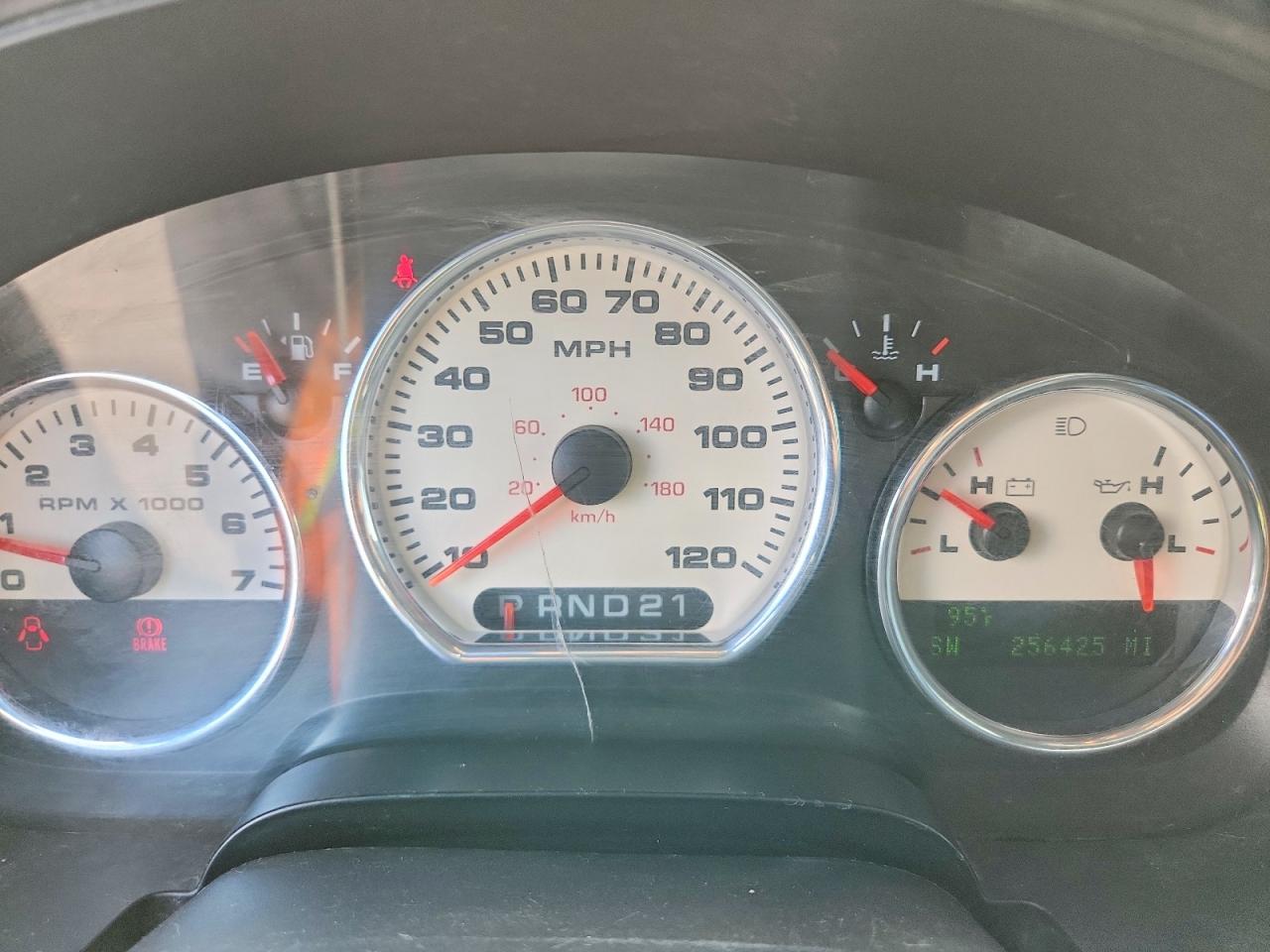 2004 Ford F150 White vin: 1FTPX12544NA46657