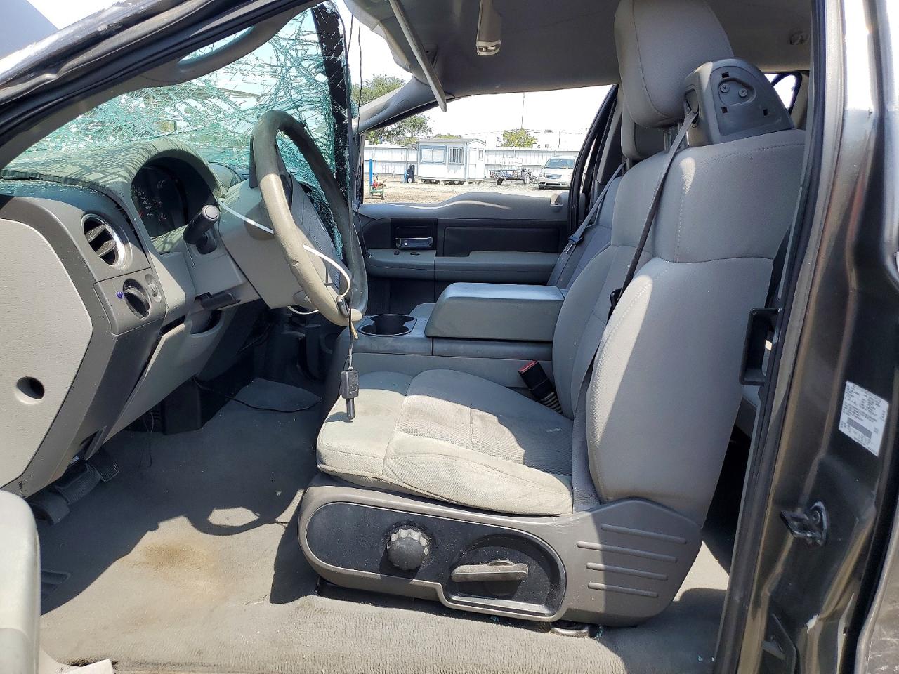 2004 Ford F150 Gray vin: 1FTPX12544NB26797