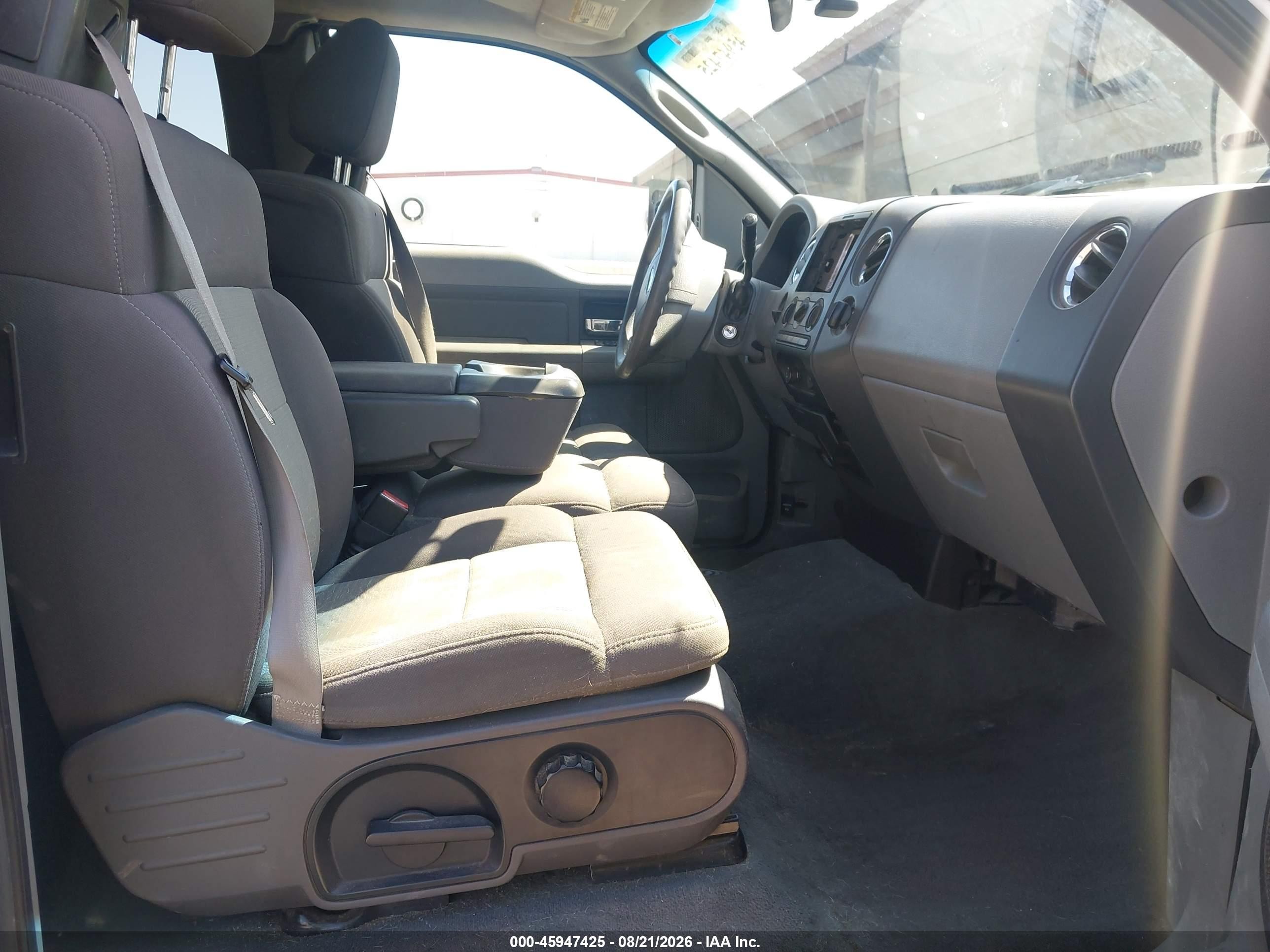 2004 Ford F-150 Lariat/xl/xlt Белый vin: 1FTPX12554KD89009