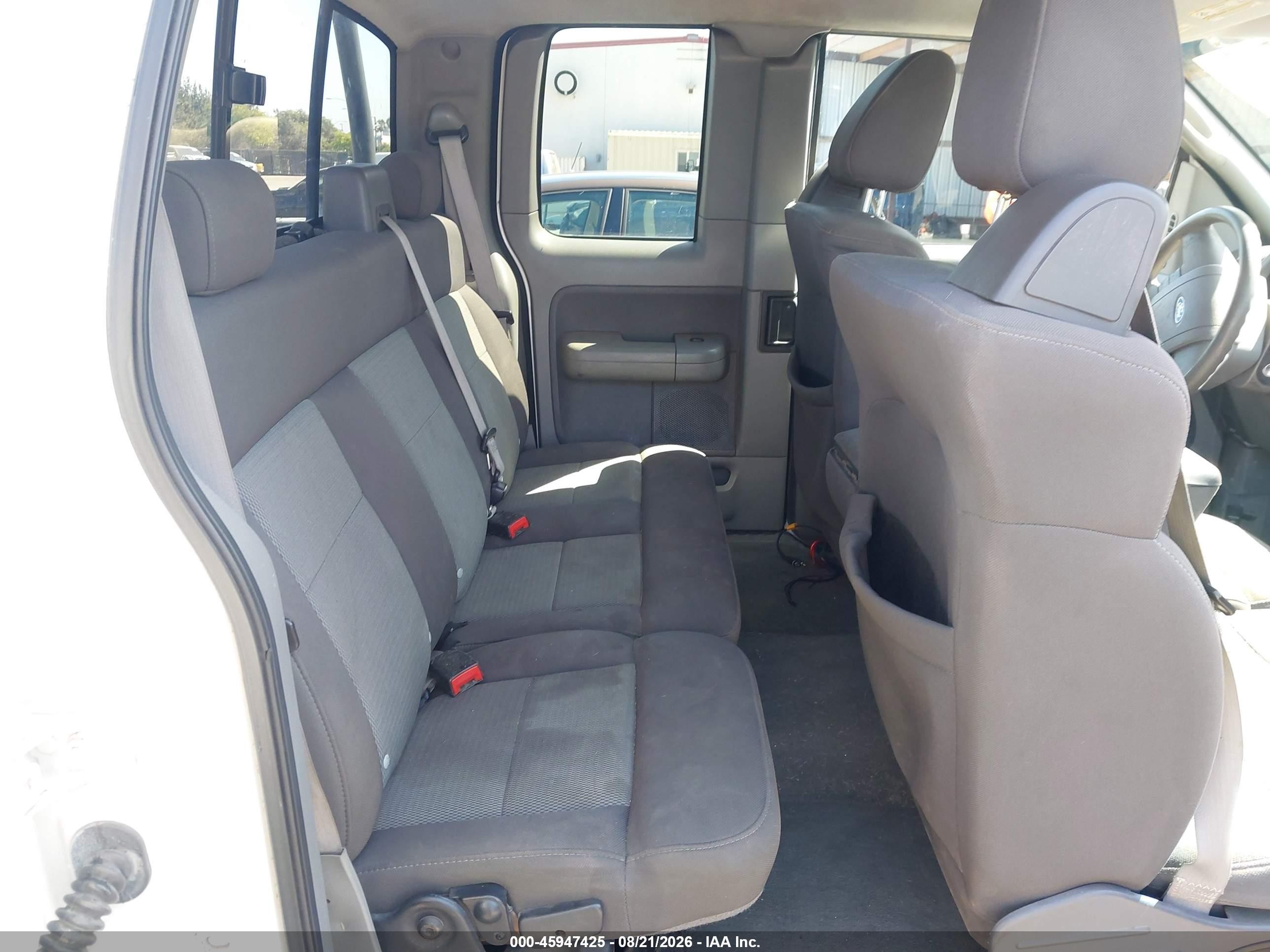 2004 Ford F-150 Lariat/xl/xlt Белый vin: 1FTPX12554KD89009