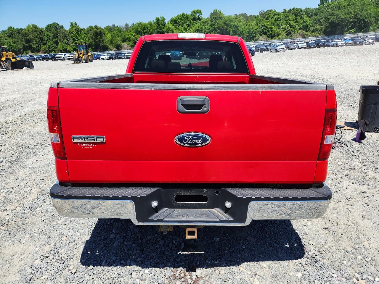 2004 Ford Lgt Conventl Red vin: 1FTPX12554NC58743