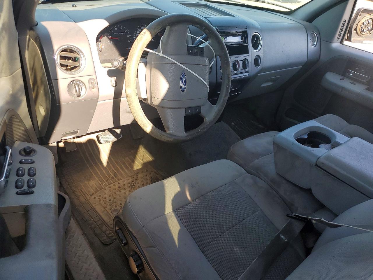 2005 Ford F150 Gray vin: 1FTPX12555FA34562