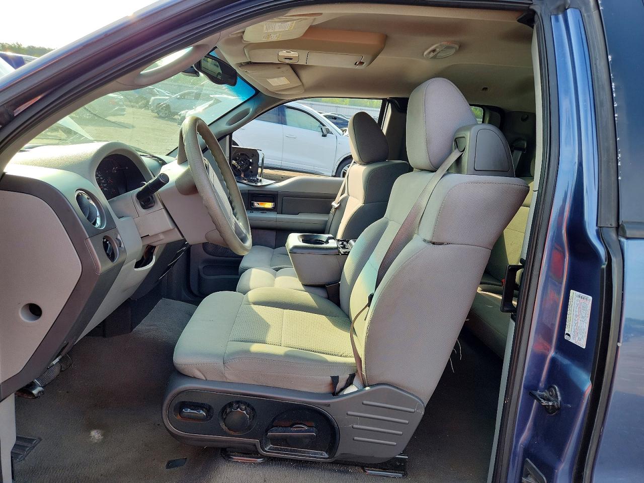 2005 Ford F150 Blue vin: 1FTPX12555NB53864