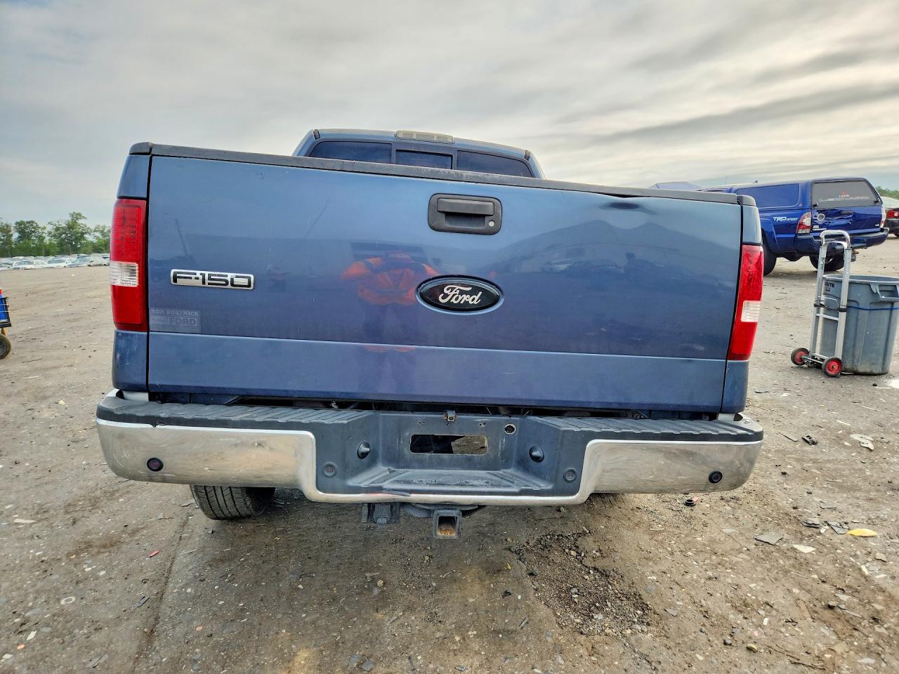 2005 Ford F150 Blue vin: 1FTPX12555NB53864