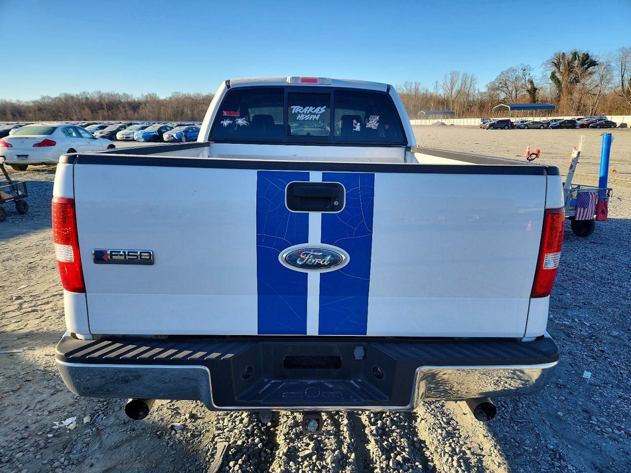 2007 Ford F150 White vin: 1FTPX12557FA38825