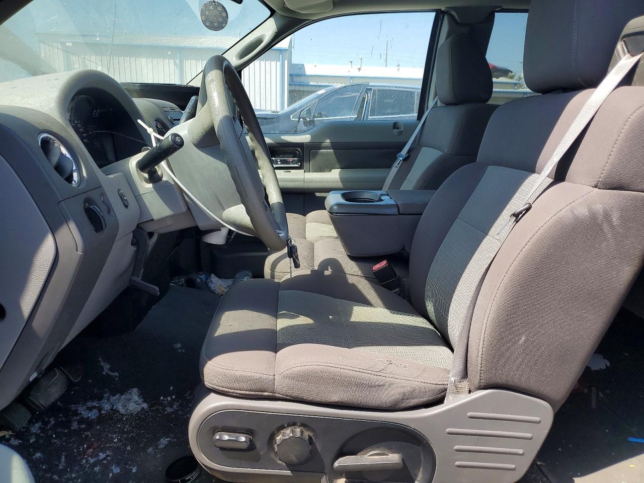 2004 Ford F150 Серый vin: 1FTPX12564NB15428