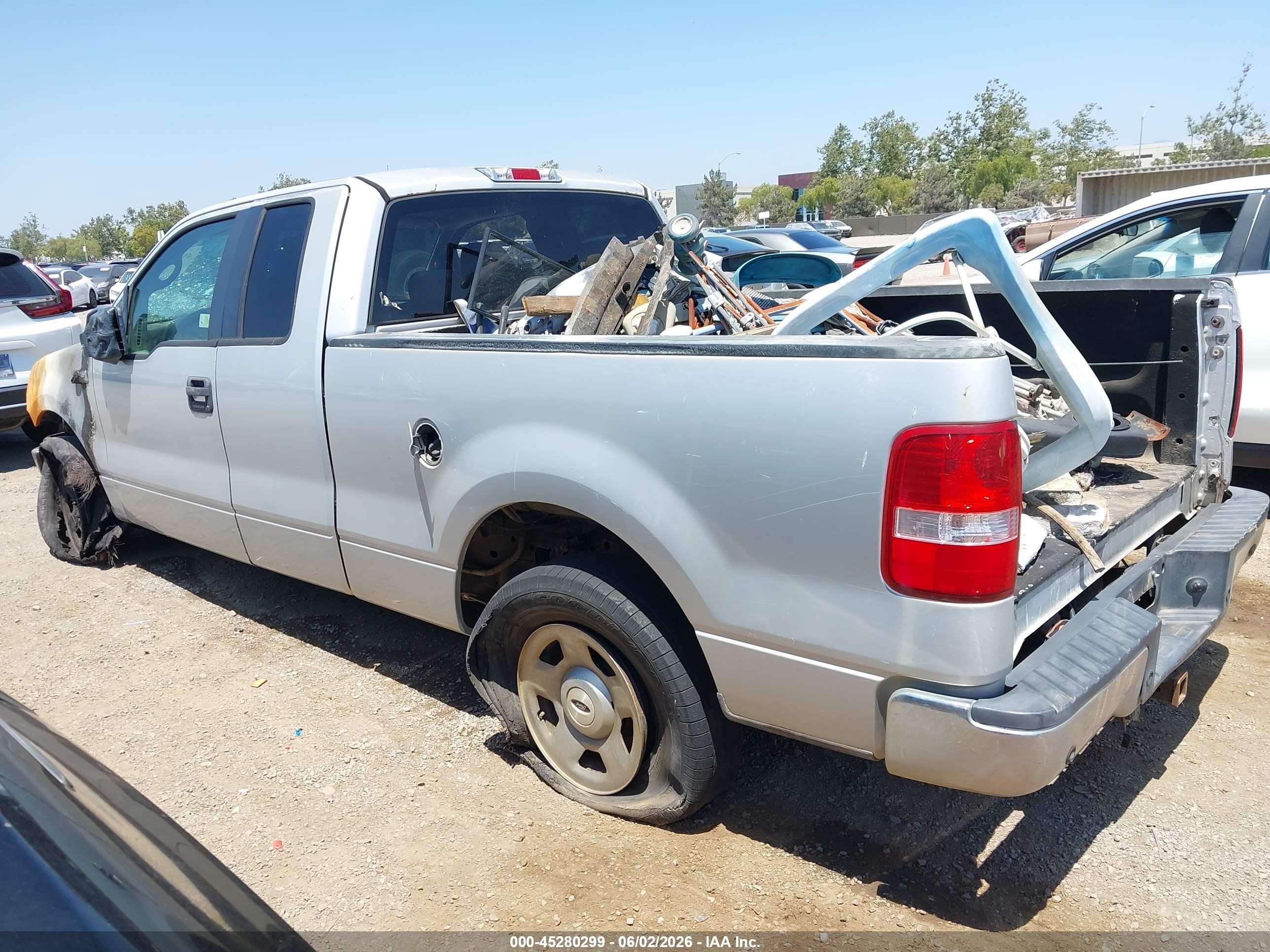 2005 Ford F-150 Lariat/xl/xlt Silver vin: 1FTPX12565NA26816