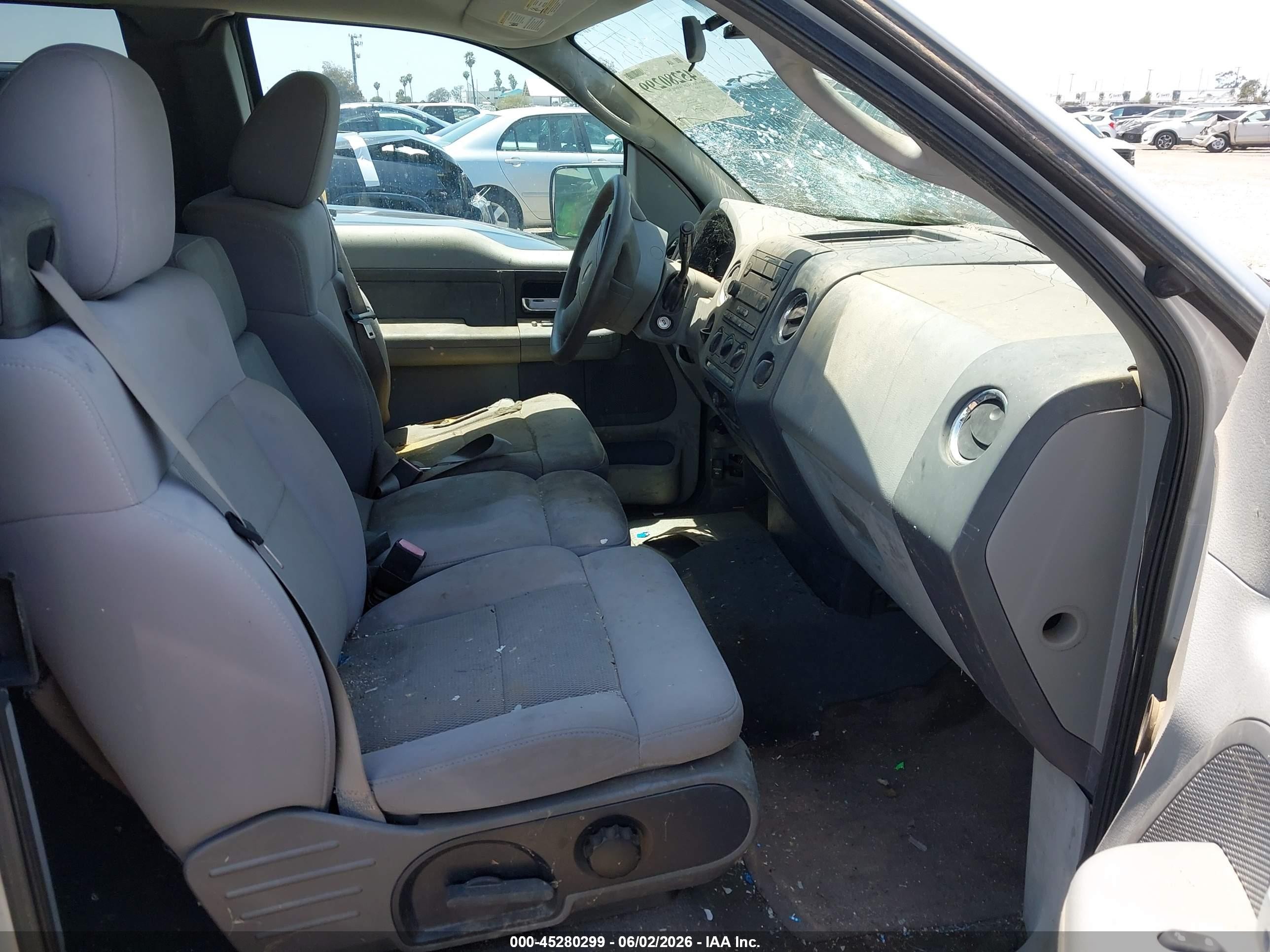 2005 Ford F-150 Lariat/xl/xlt Silver vin: 1FTPX12565NA26816