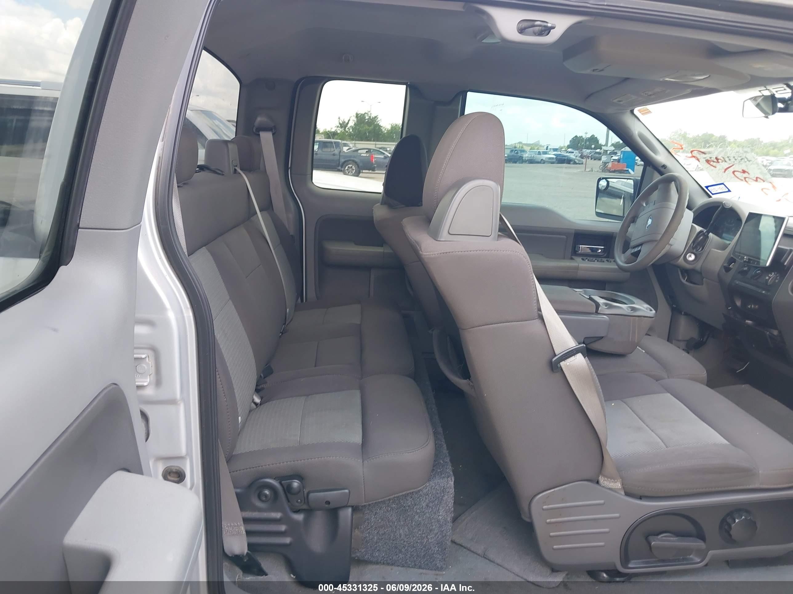 2005 Ford F-150 Lariat/xl/xlt Silver vin: 1FTPX12575NB36533