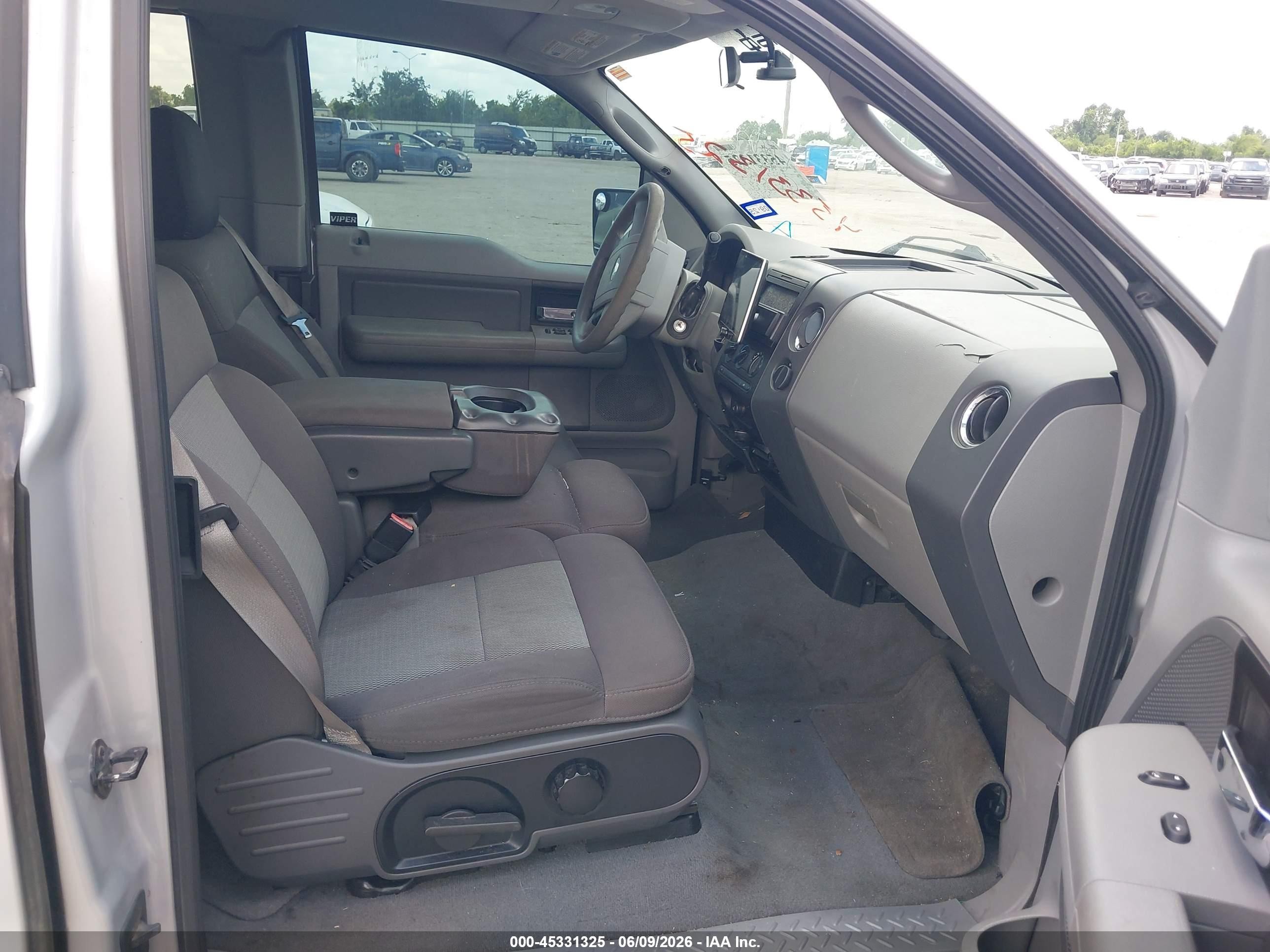 2005 Ford F-150 Lariat/xl/xlt Silver vin: 1FTPX12575NB36533