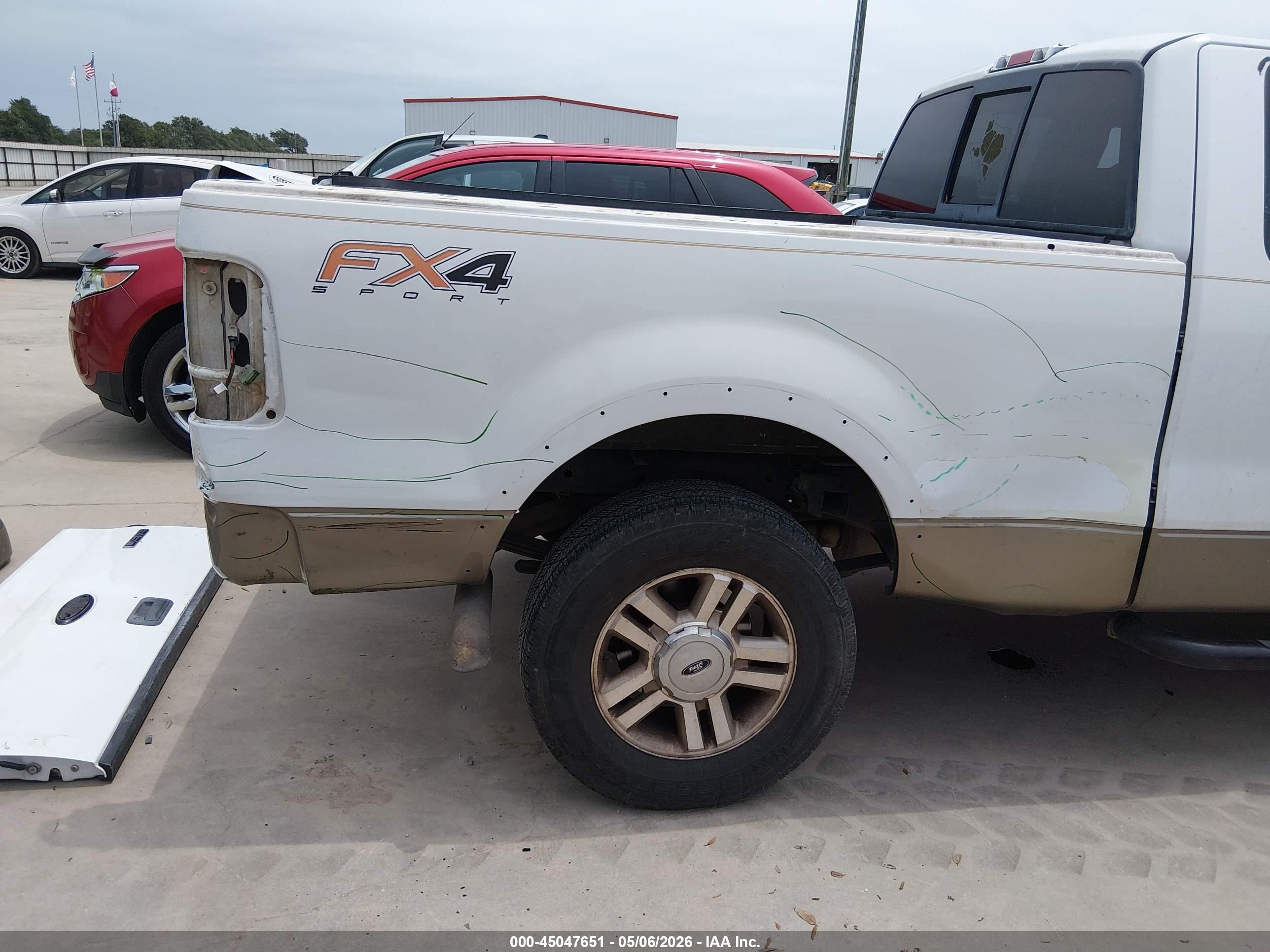 2006 Ford F-150 Lariat/xl/xlt White vin: 1FTPX12576NA25062