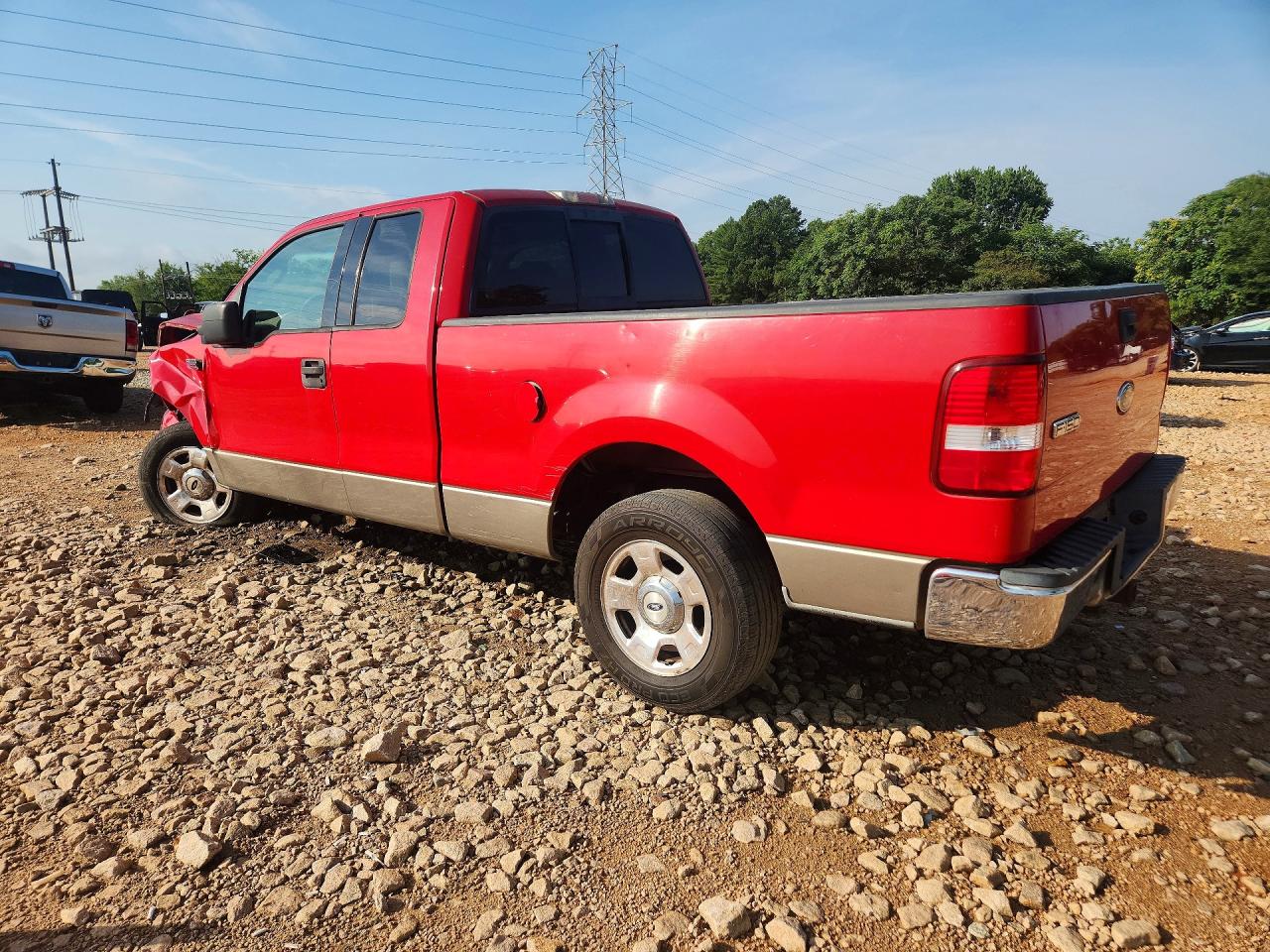 2004 Ford F150 Red vin: 1FTPX12584NA21633
