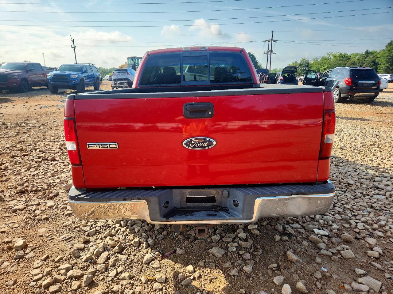 2004 Ford F150 Red vin: 1FTPX12584NA21633