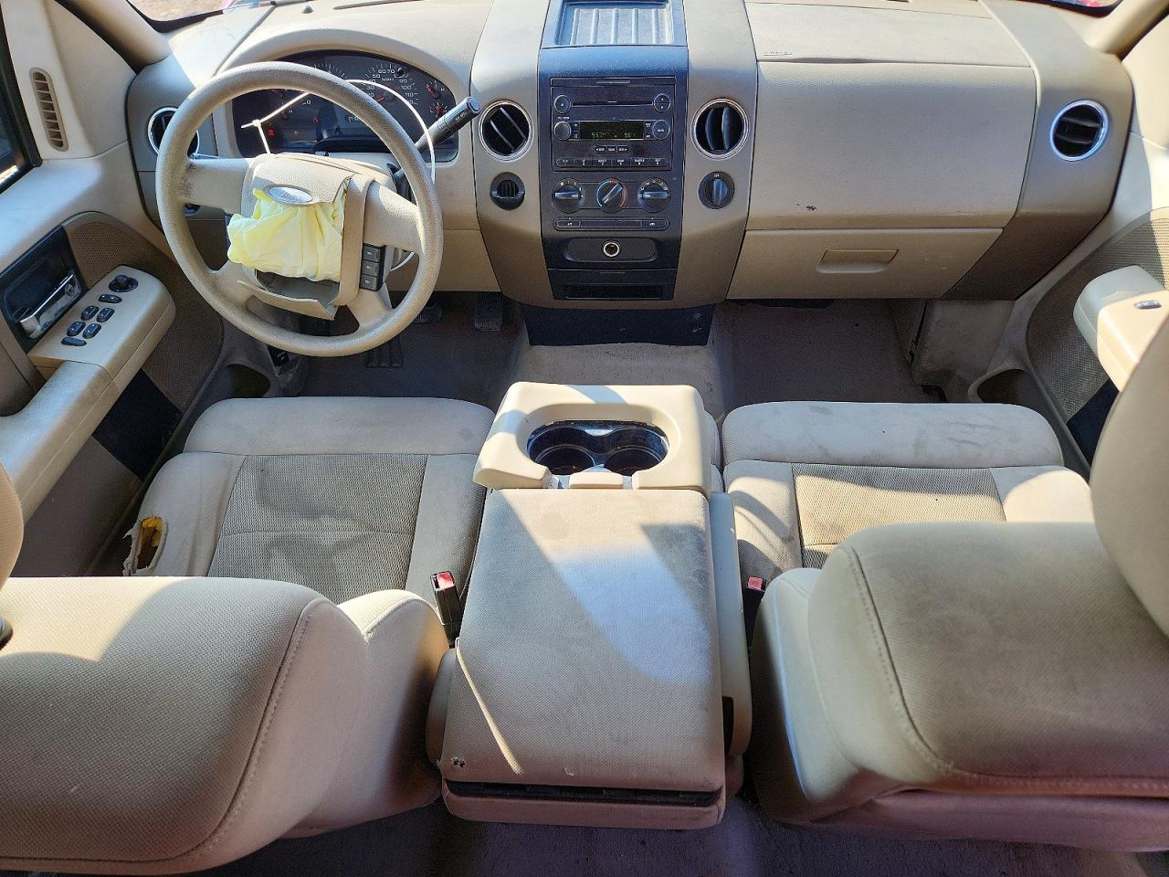 2004 Ford F150 Red vin: 1FTPX12584NA21633
