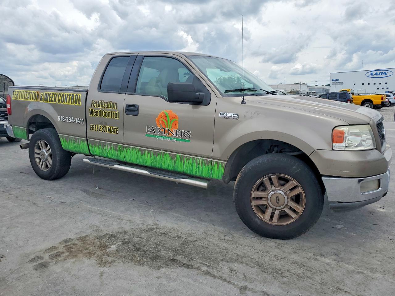 2004 Ford F150 Gold vin: 1FTPX12584NA65275