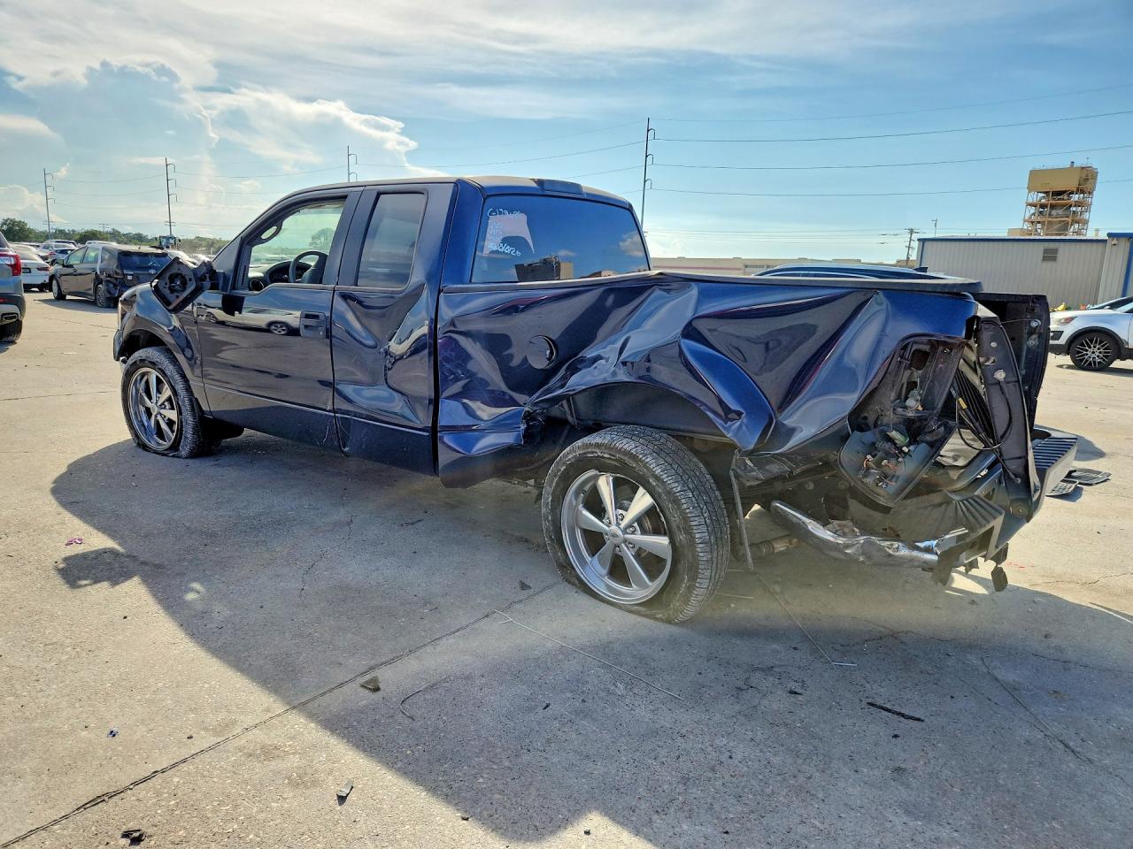 2005 Ford F150 Blue vin: 1FTPX12585NB38405