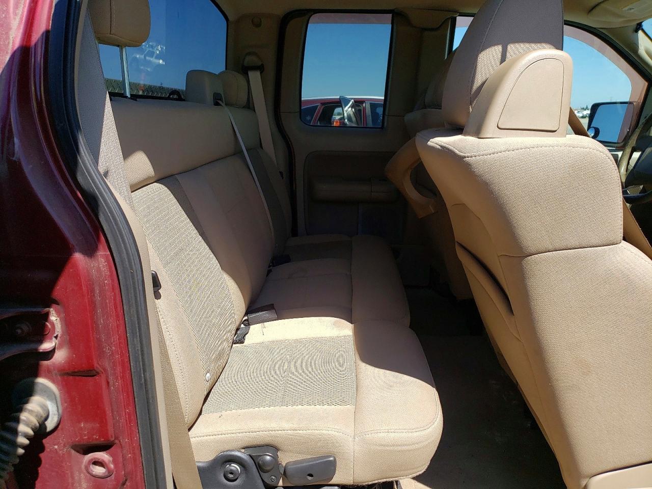 2006 Ford F150 Maroon vin: 1FTPX12586KB94119