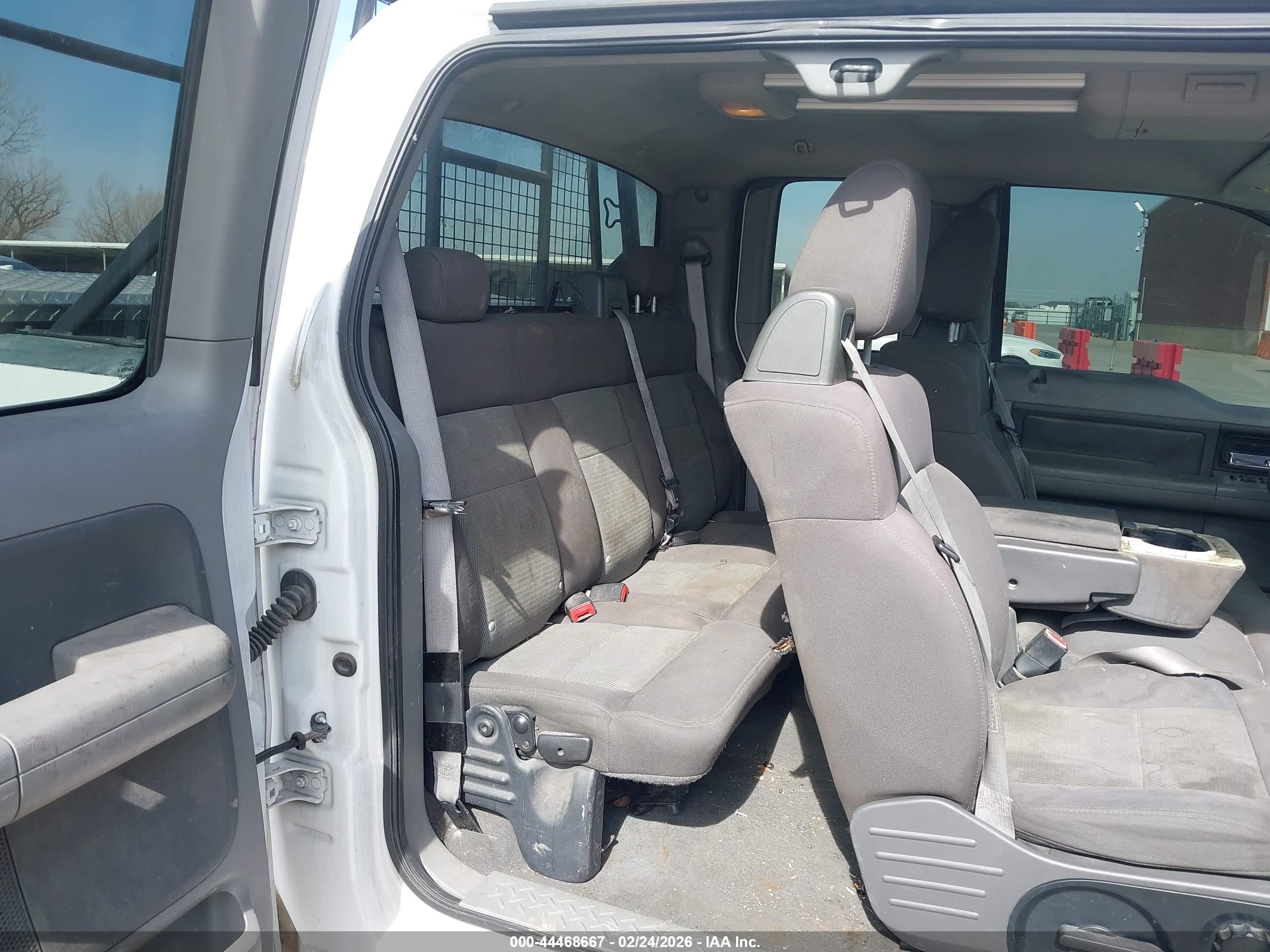 2004 Ford F-150 Lariat/xl/xlt White vin: 1FTPX12594NA93196