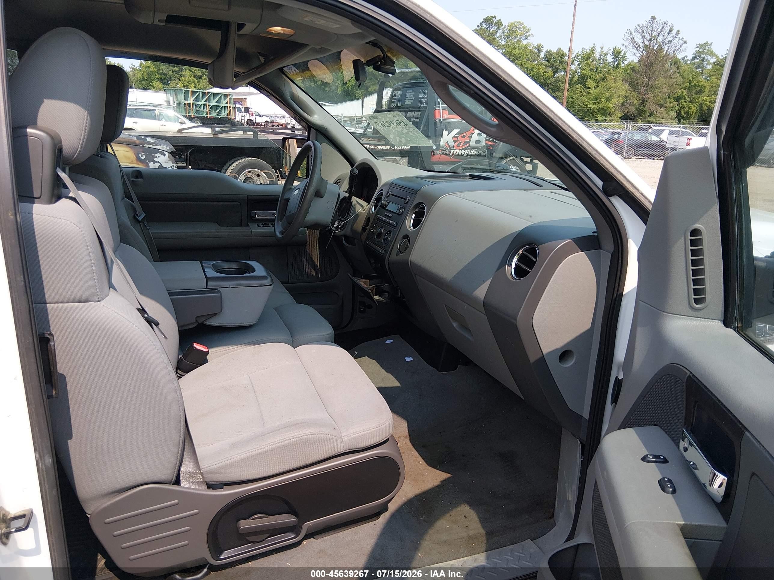 2004 Ford F-150 Lariat/xl/xlt White vin: 1FTPX12594NB24530